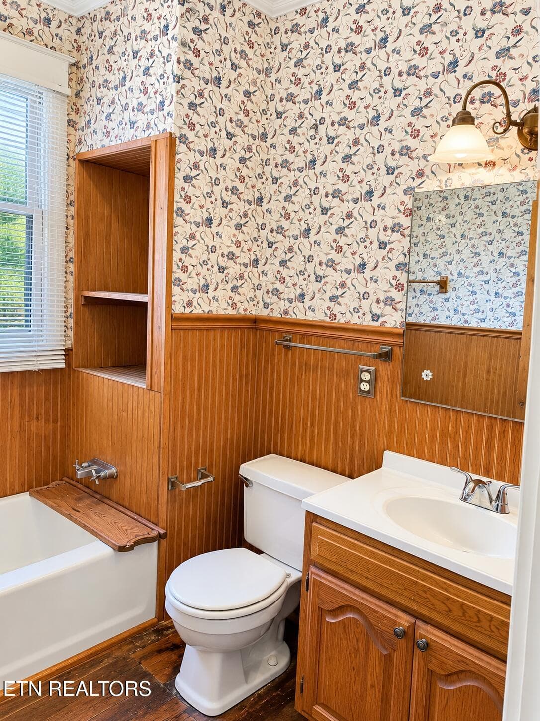 29726 - 5205 Jacksboro Pike, Knoxville, TN 37918