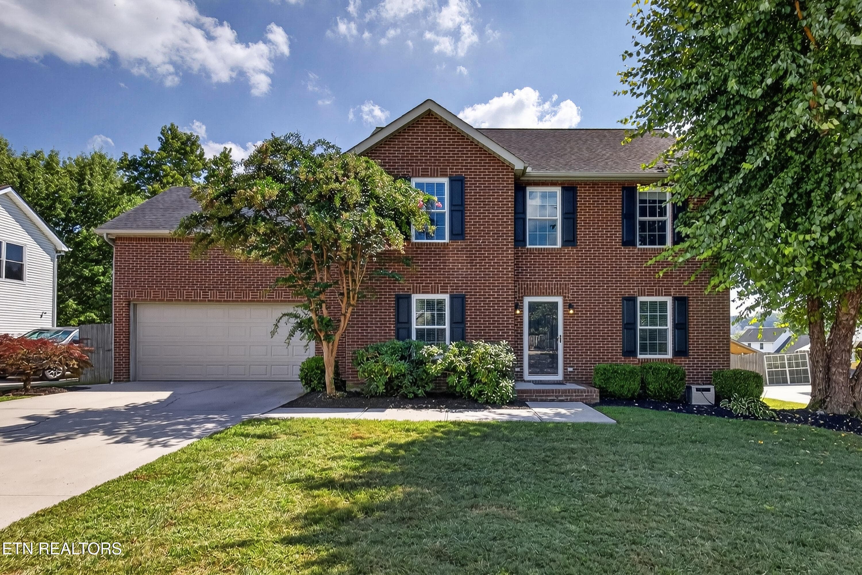 828 Paxton Drive, Knoxville, TN 37918