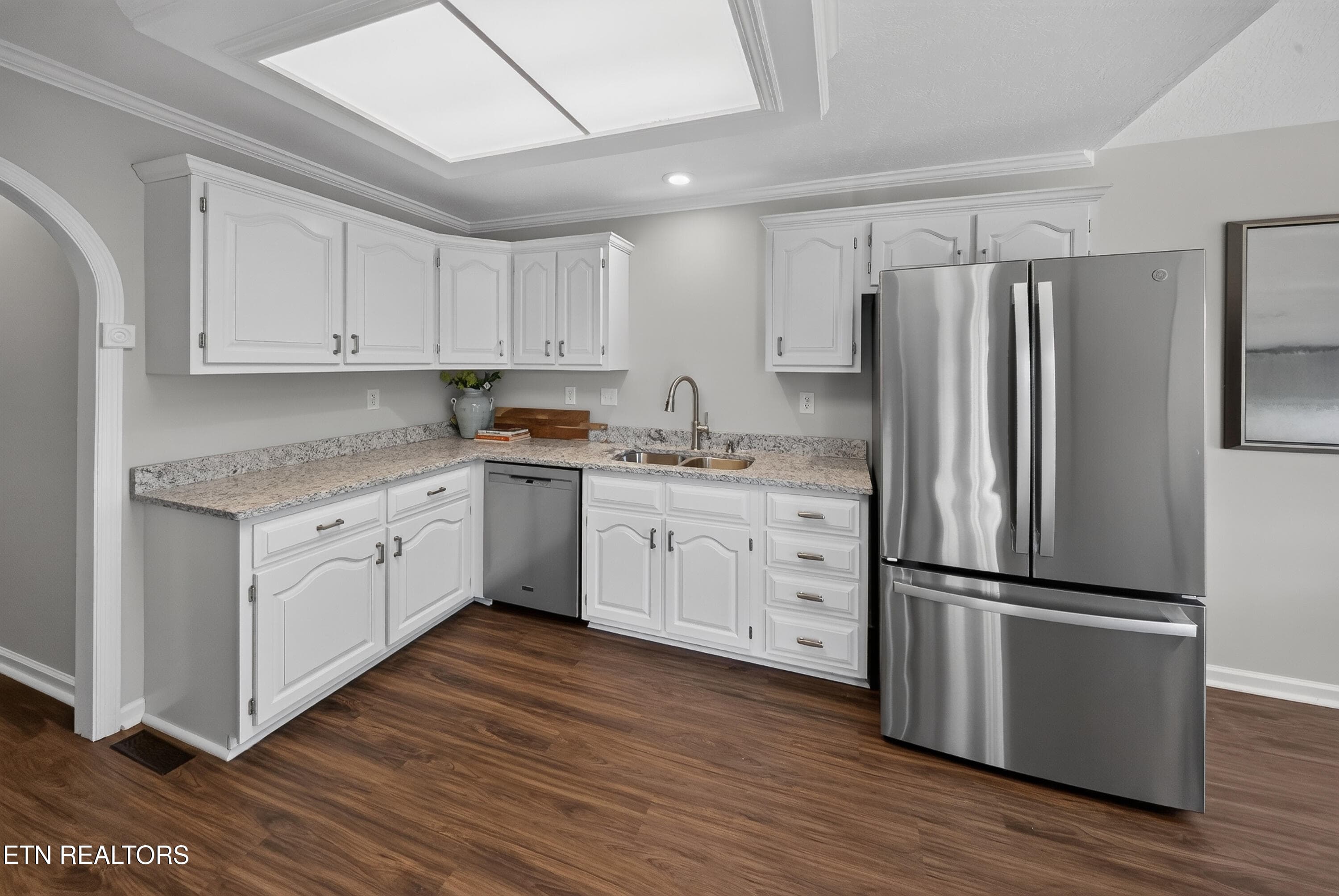 L40A0210 - 828 Paxton Drive, Knoxville, TN 37918