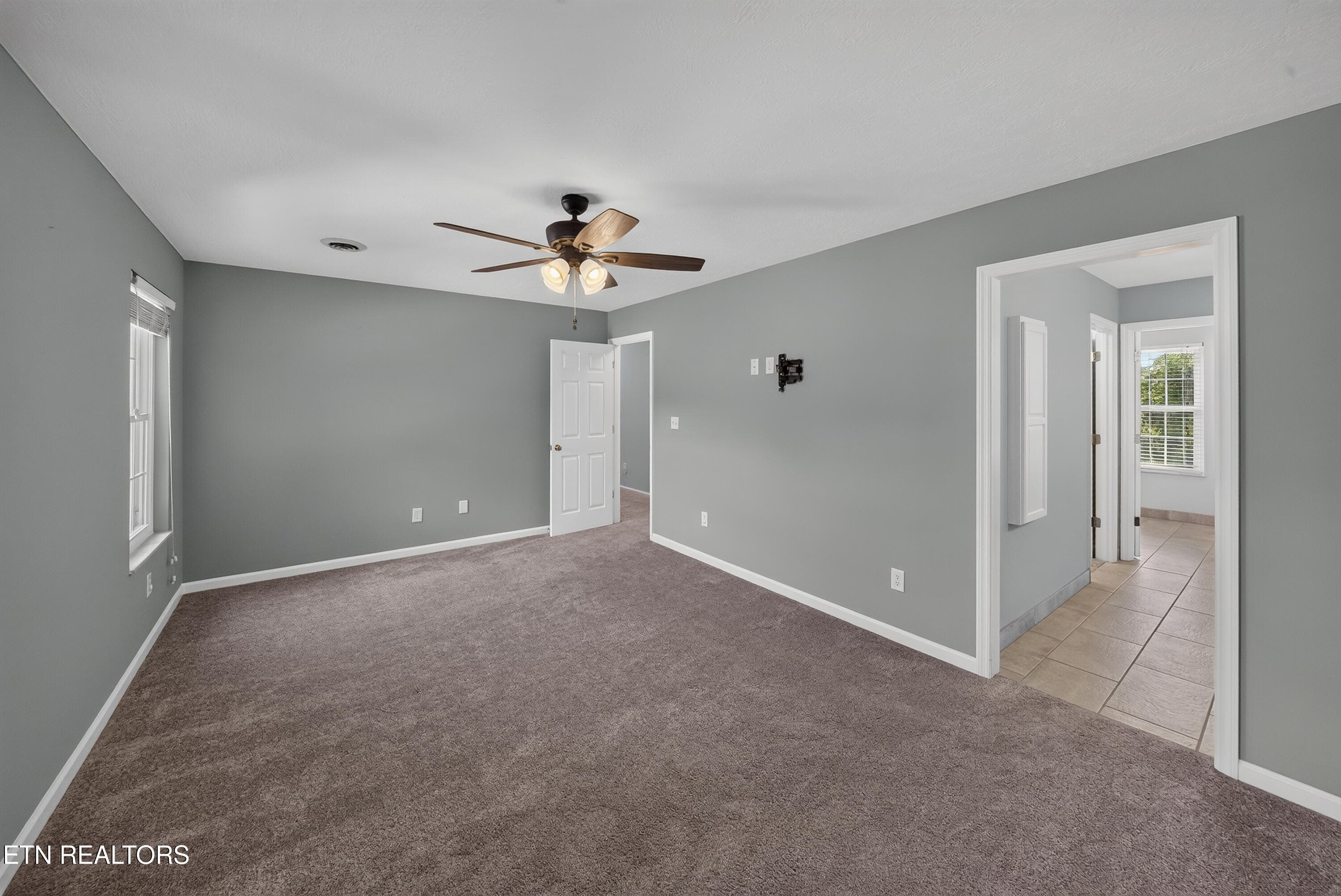 L40A0256 - 828 Paxton Drive, Knoxville, TN 37918