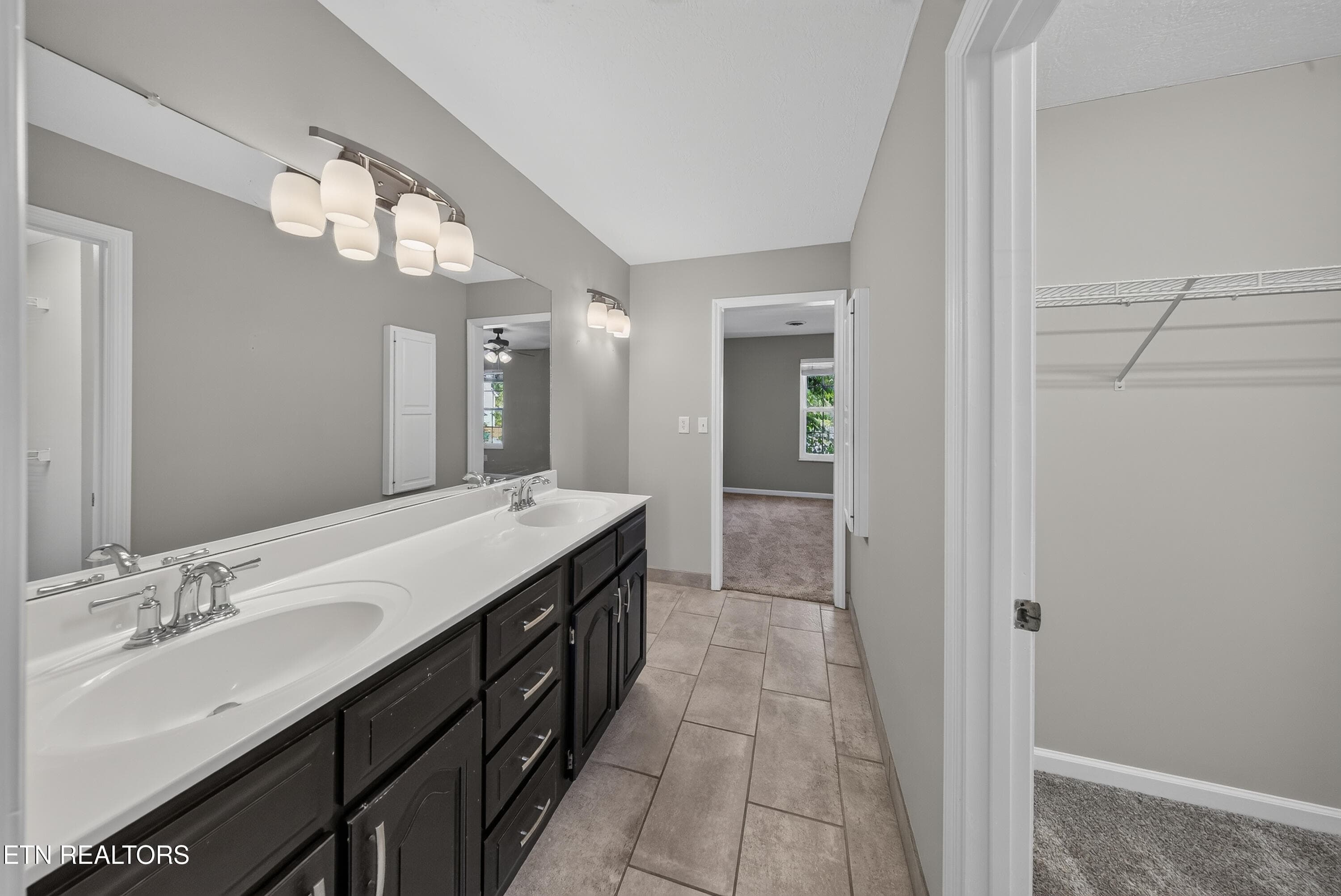 L40A0274 - 828 Paxton Drive, Knoxville, TN 37918