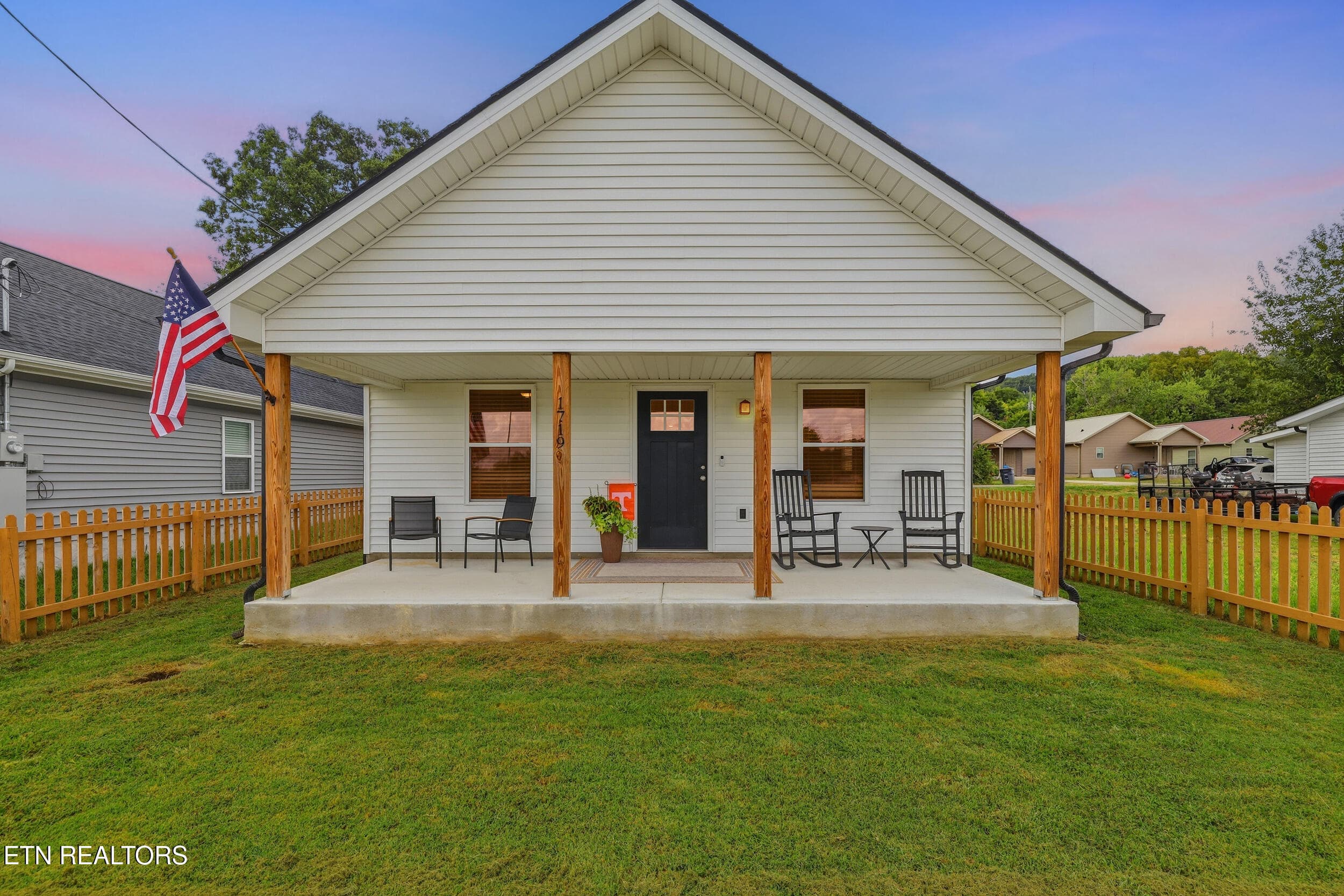 001_twilight - 1719 Texas Ave, Knoxville, TN 37921, Knoxville