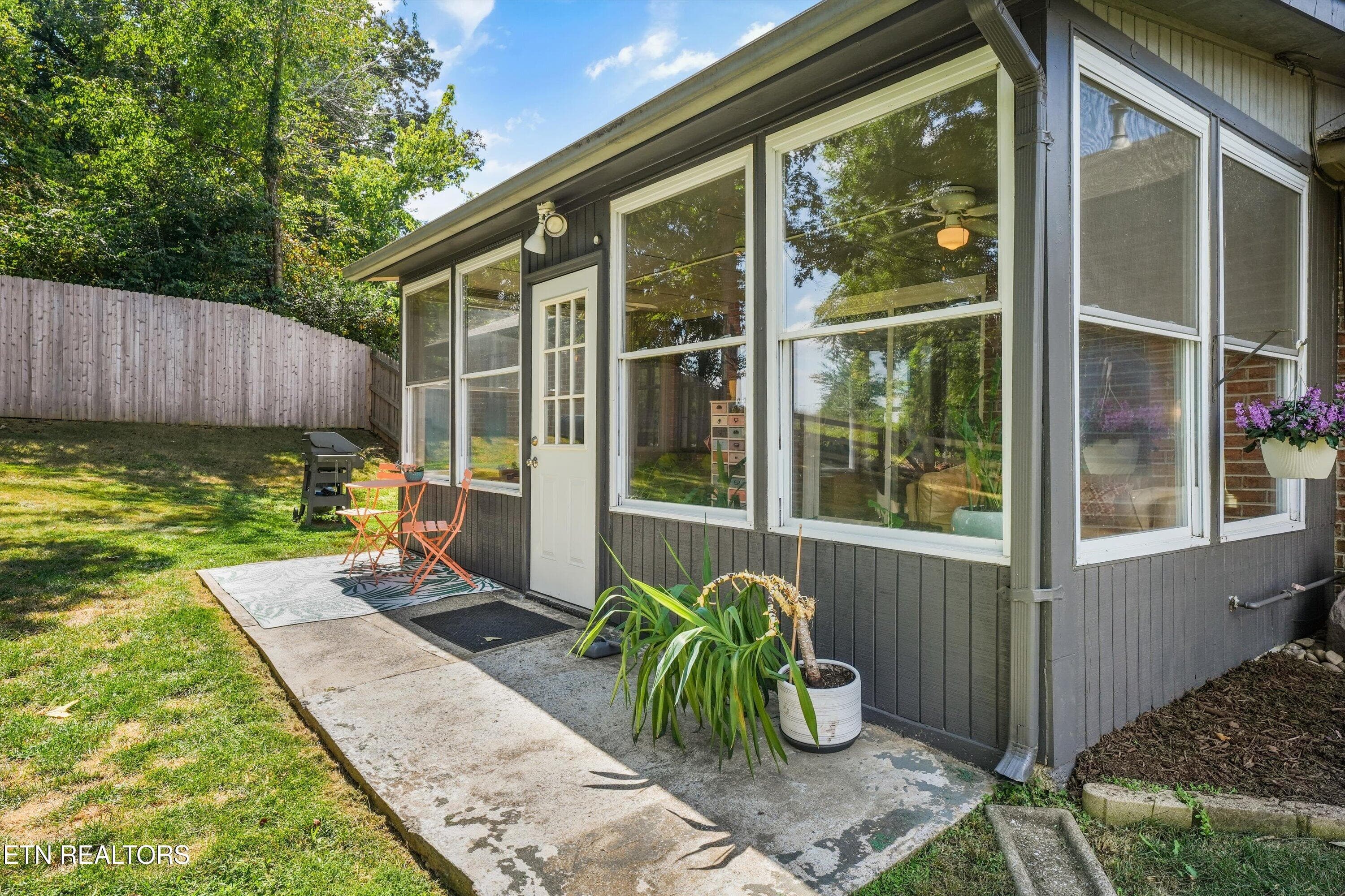 Sunroom - 4525 Nathan Drive, Knoxville, TN 37938, Knoxville