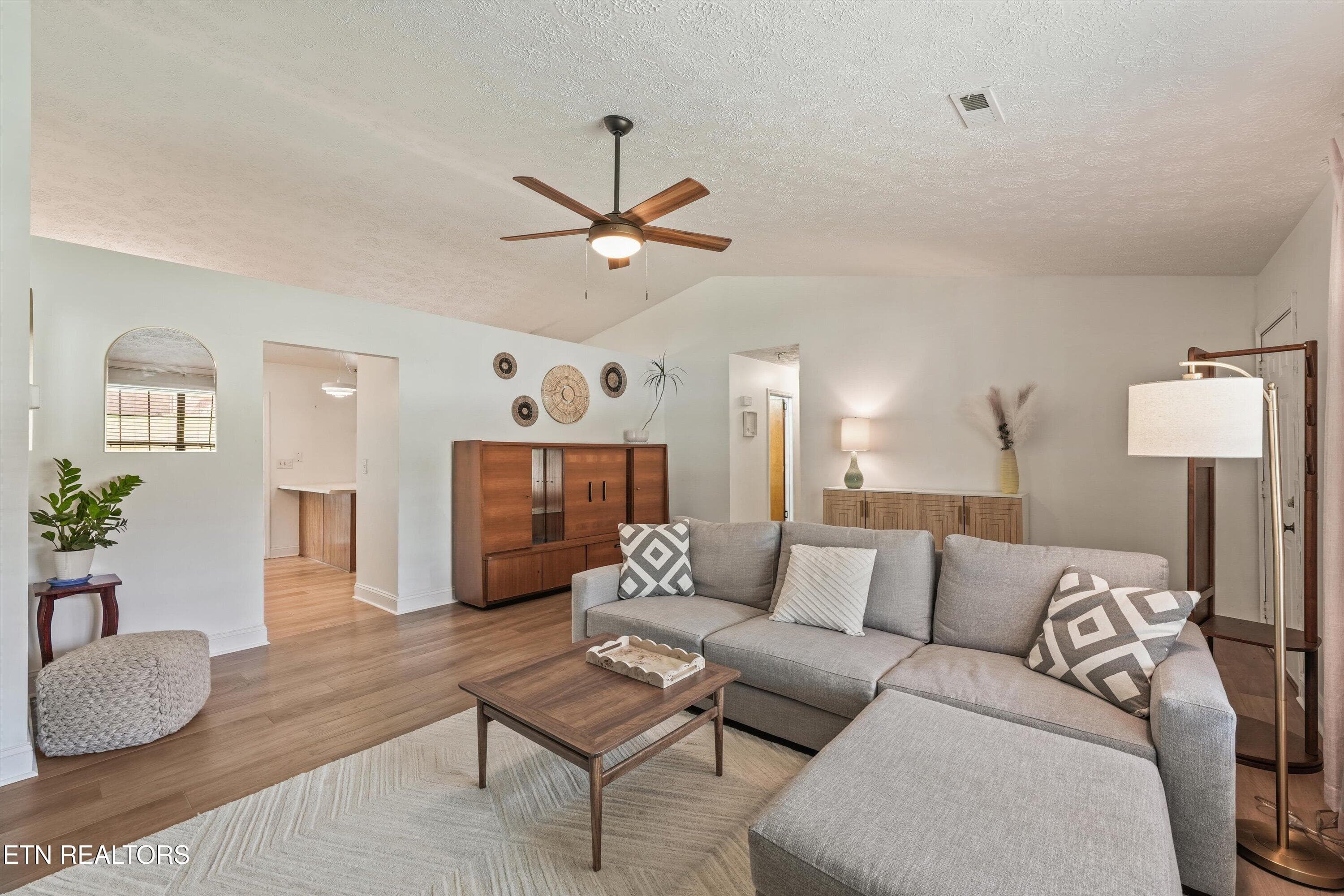 Family Room - 4525 Nathan Drive, Knoxville, TN 37938, Knoxville