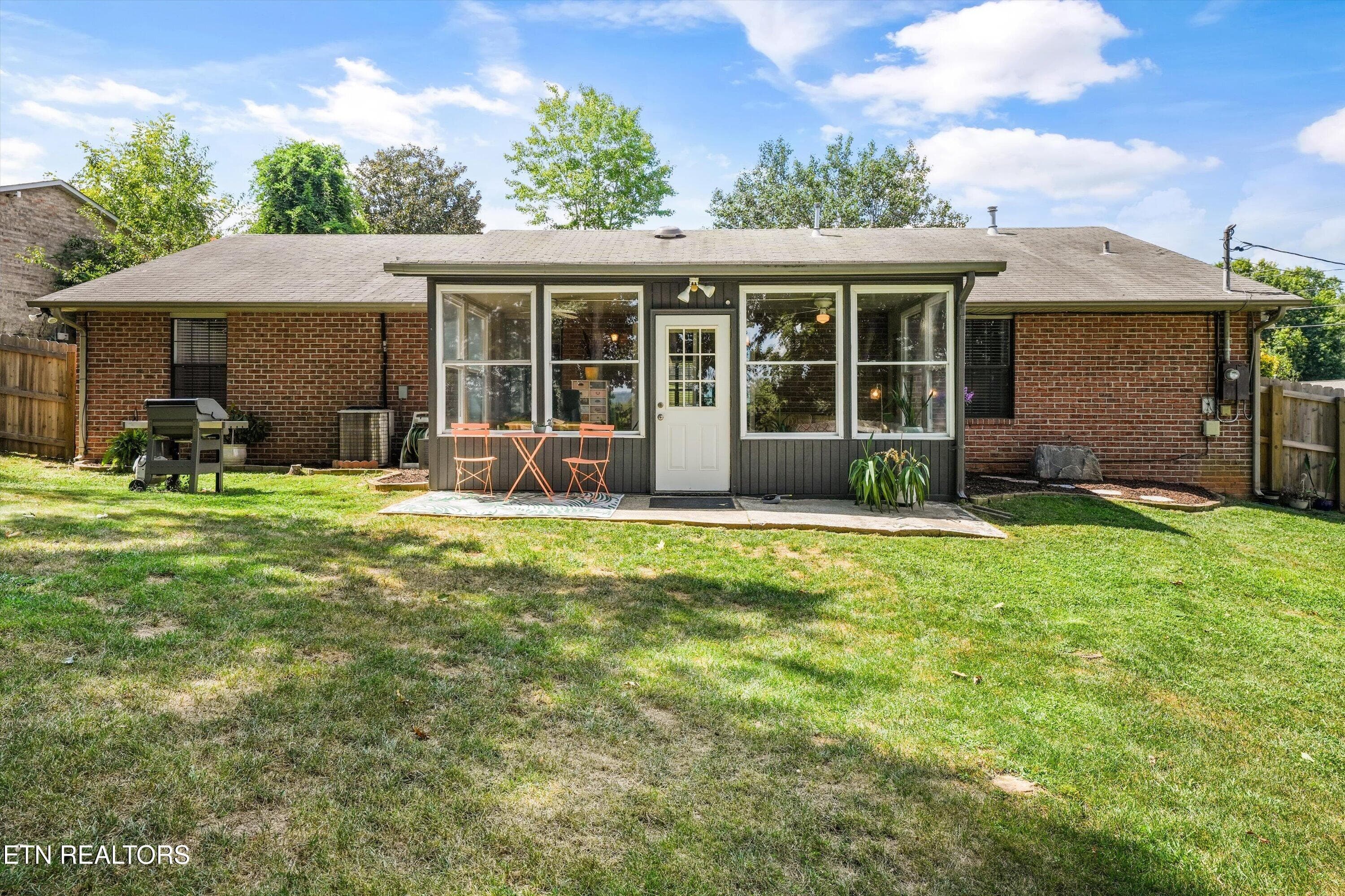 Backyard/Sunroom - 4525 Nathan Drive, Knoxville, TN 37938, Knoxville