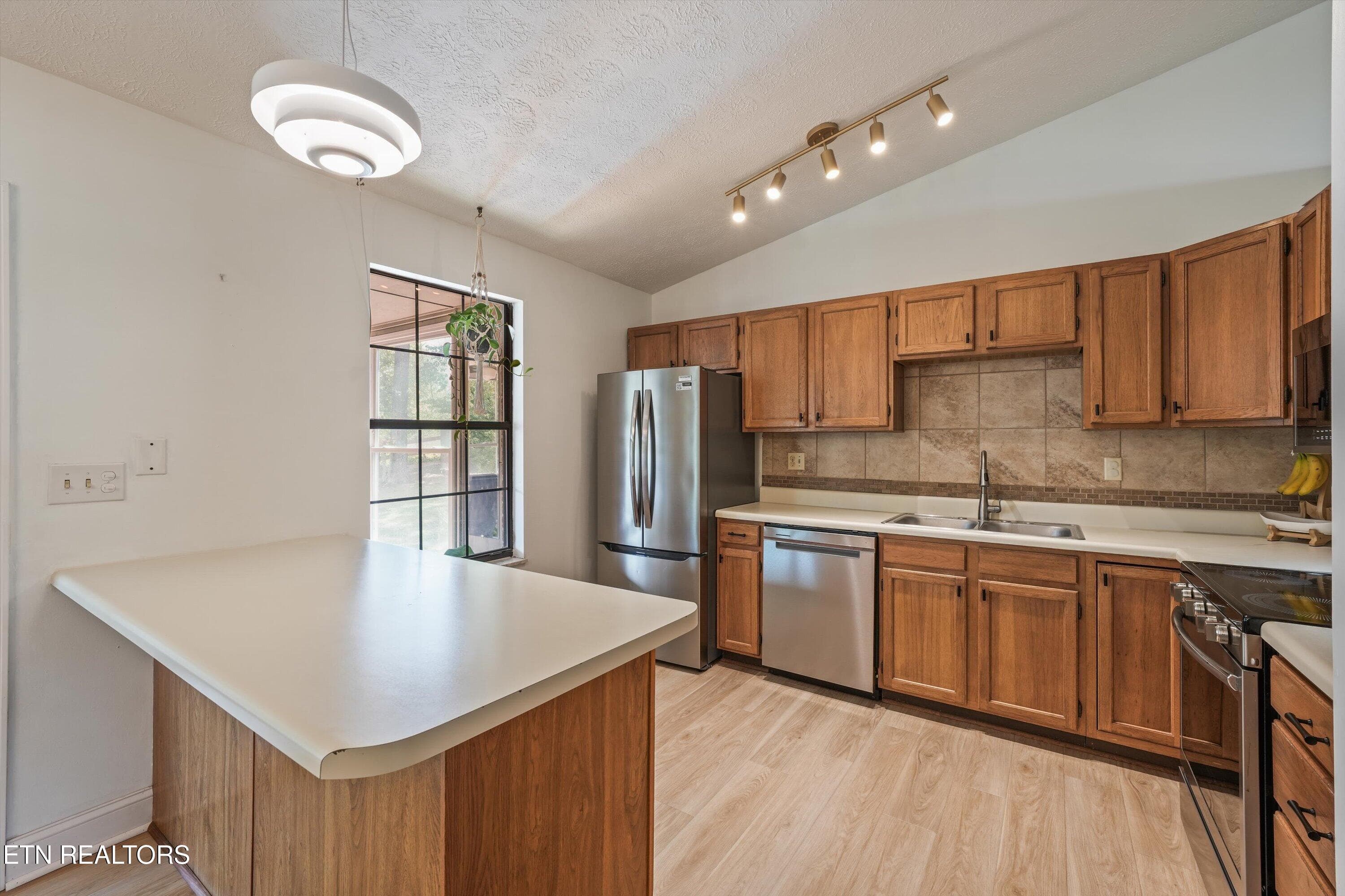 Kitchen - 4525 Nathan Drive, Knoxville, TN 37938, Knoxville