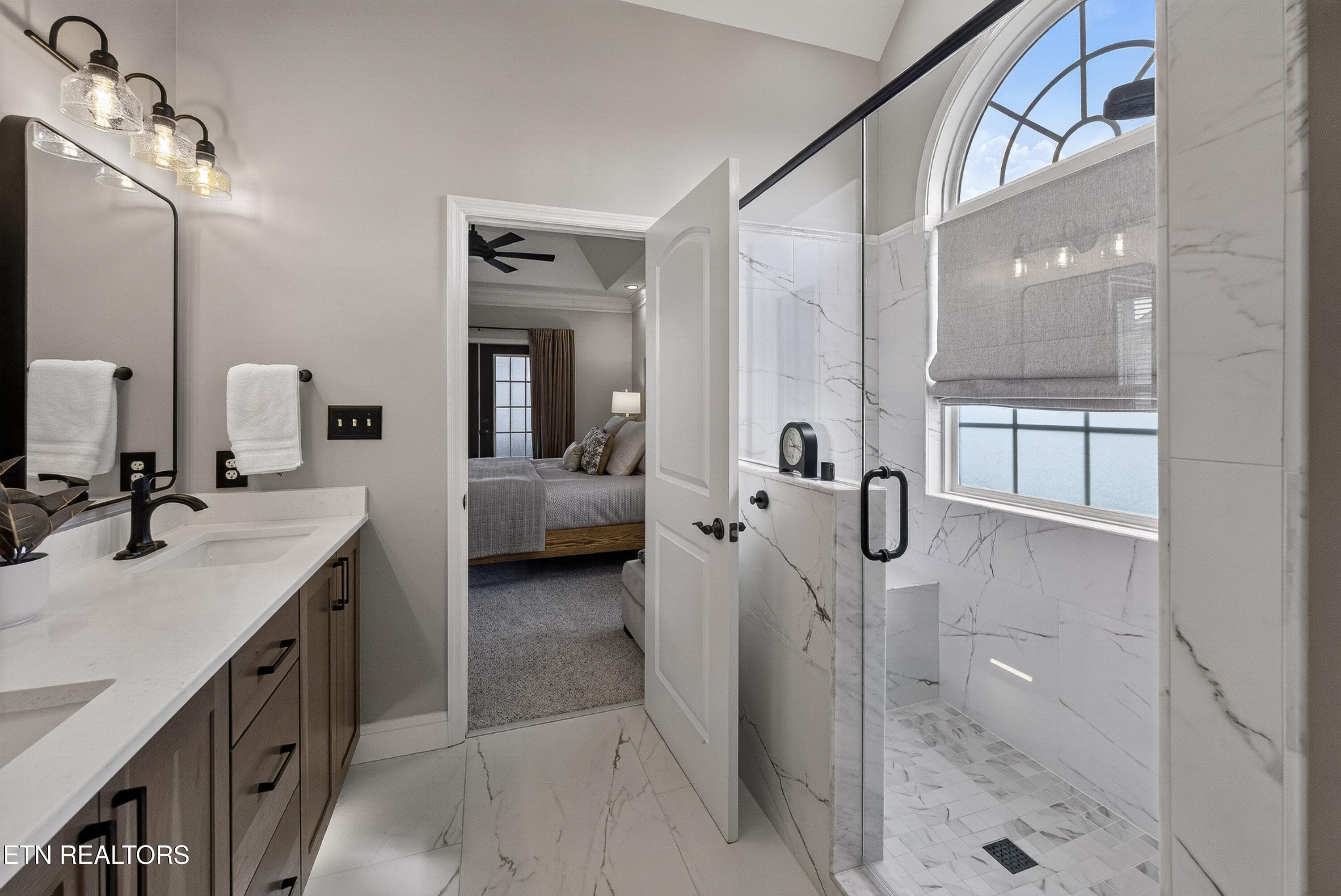 22 Newly Remodeled Primary Bath - 2626 Nicholas View Lane, Knoxville, TN 37931