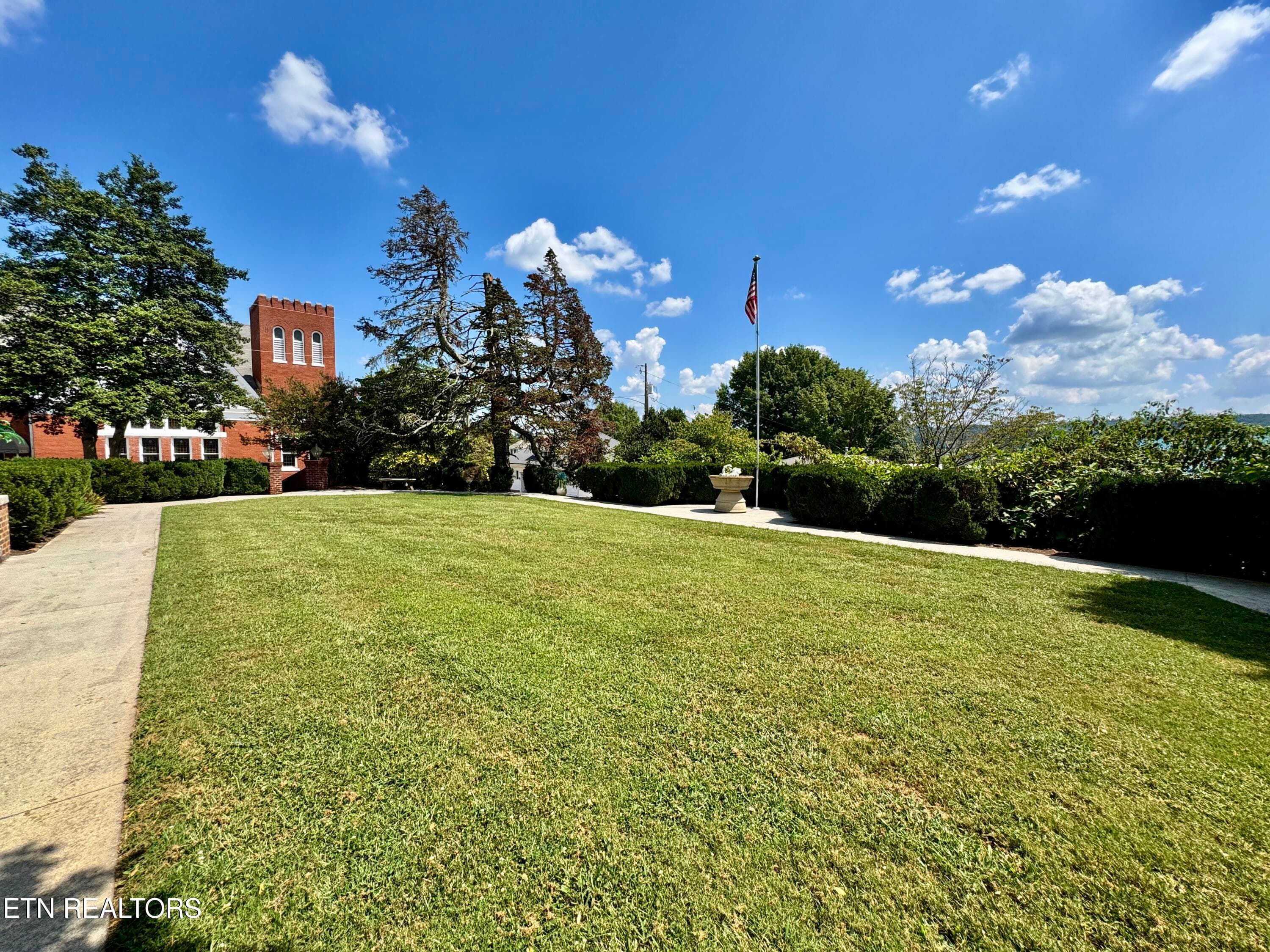 1-12 - 403 Church St, Sweetwater, TN 37874