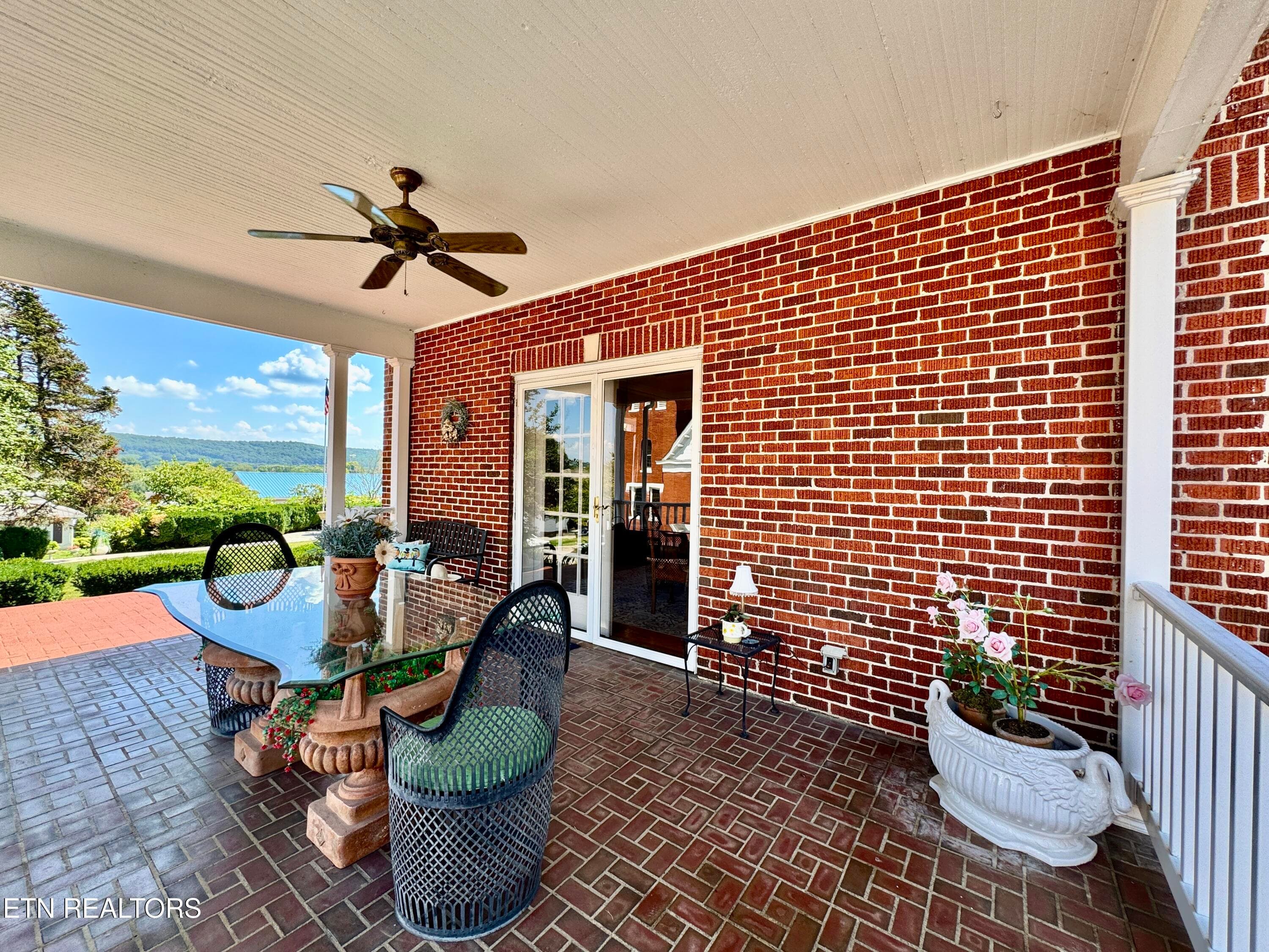 1-73 - 403 Church St, Sweetwater, TN 37874