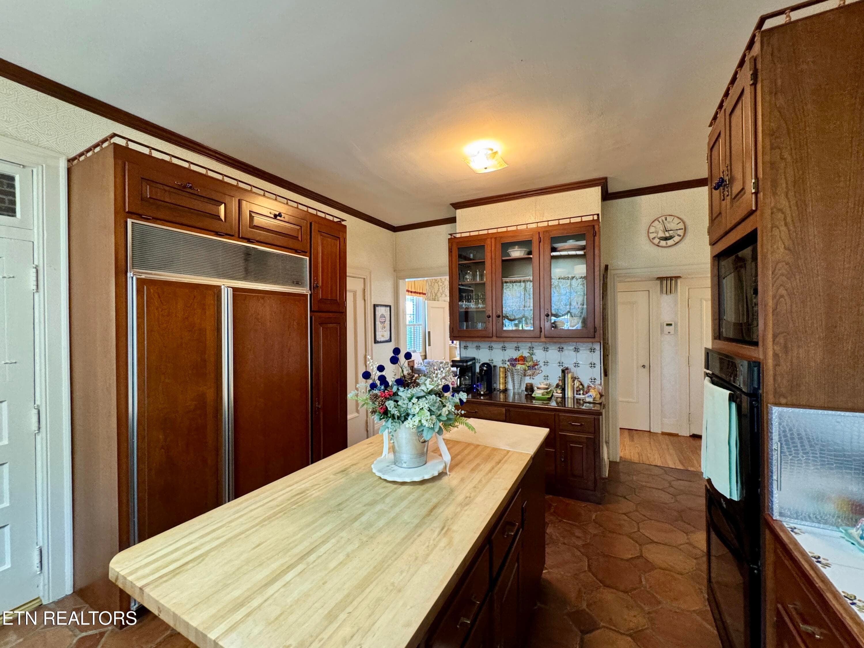 1-83 - 403 Church St, Sweetwater, TN 37874