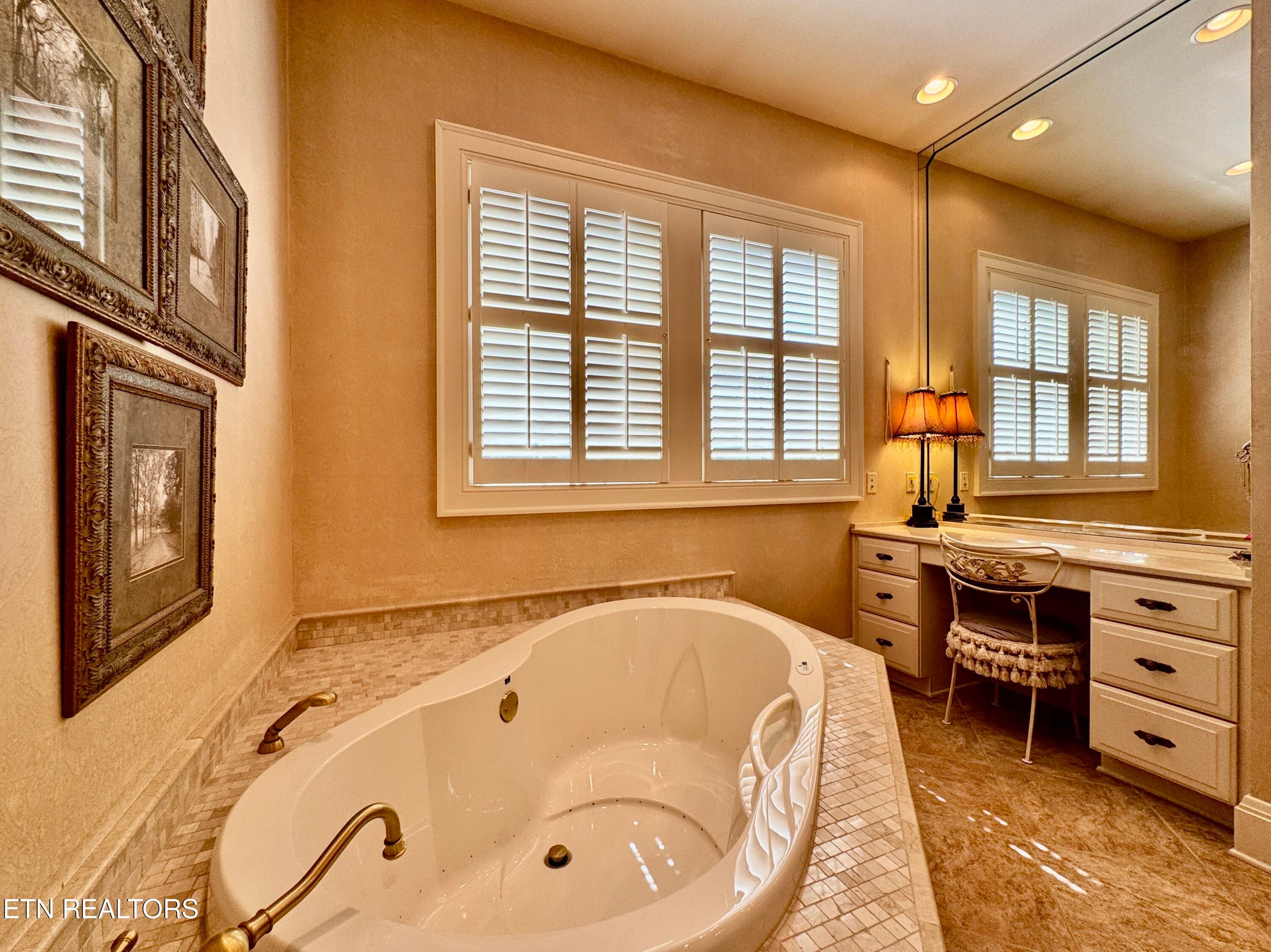 1-98 - 403 Church St, Sweetwater, TN 37874