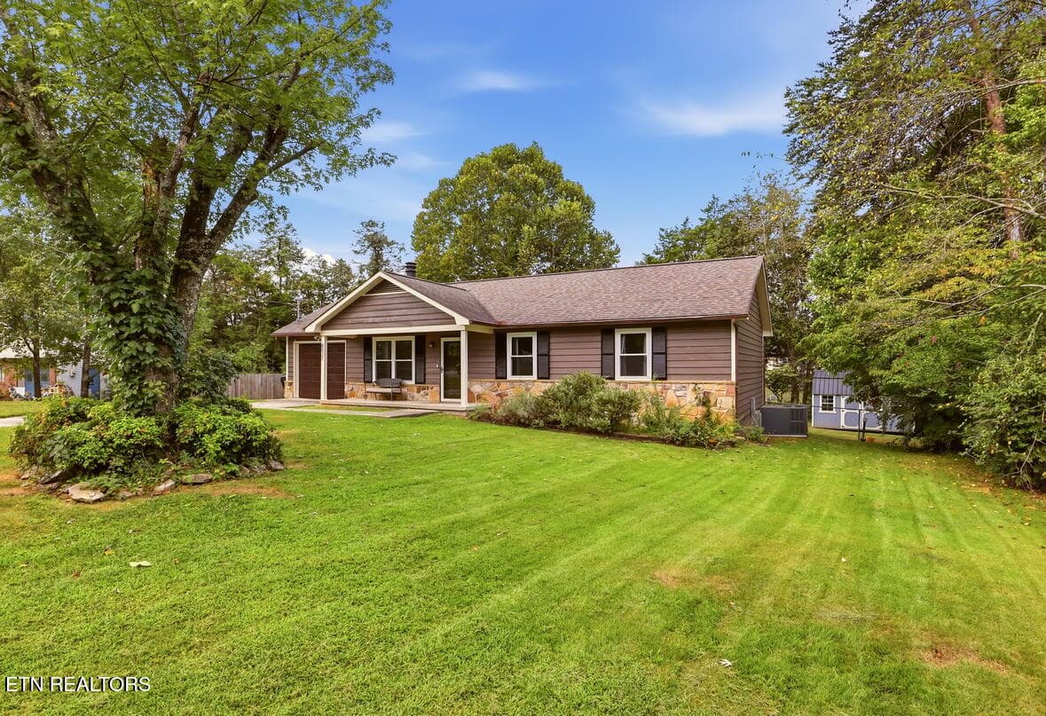 IMG_2424 - 8021 Wilnoty Drive, Knoxville, TN 37931, Knoxville