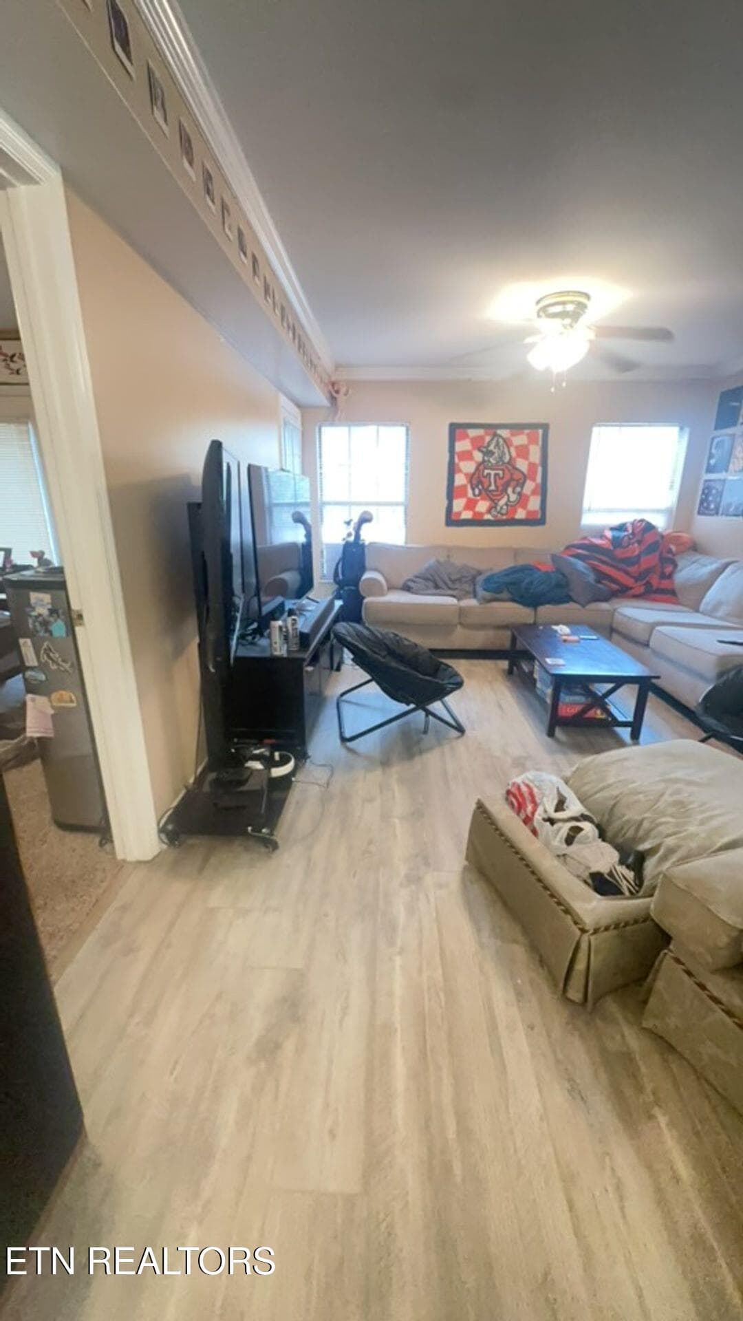 Livingroom -occupied - 2201 Lake Ave 108, Knoxville, TN 37916, Knoxville
