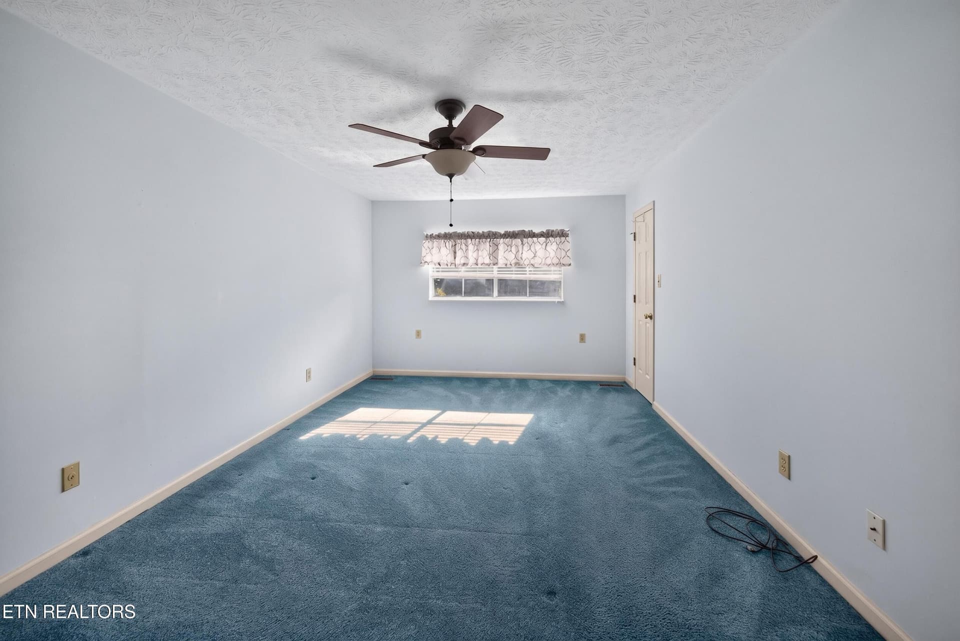 Primary Bedroom - 1428 Pine Springs Rd, Knoxville, TN 37922
