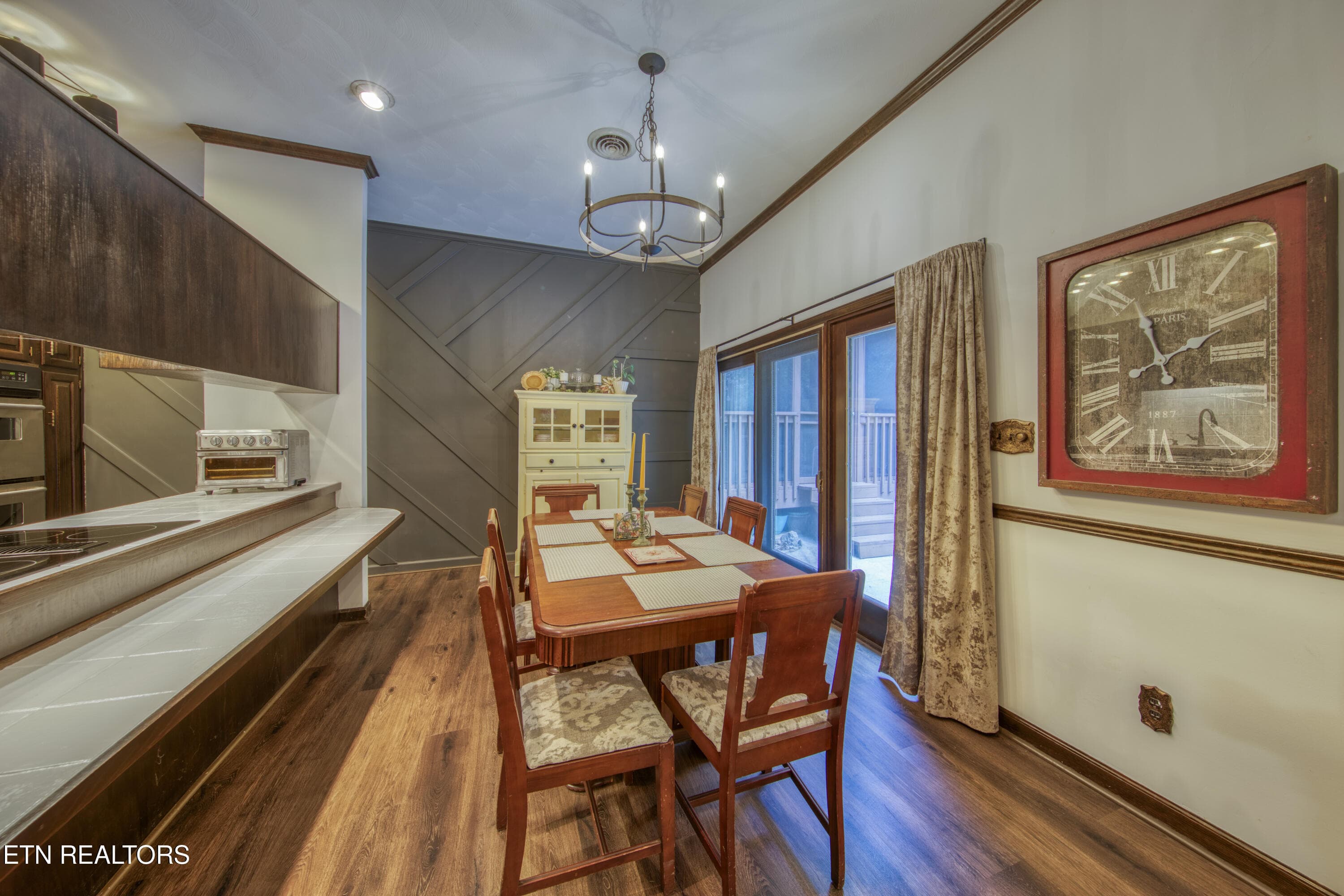 156 Hendrix Drive - 156 Hendrix Drive, Oak Ridge, TN 37830