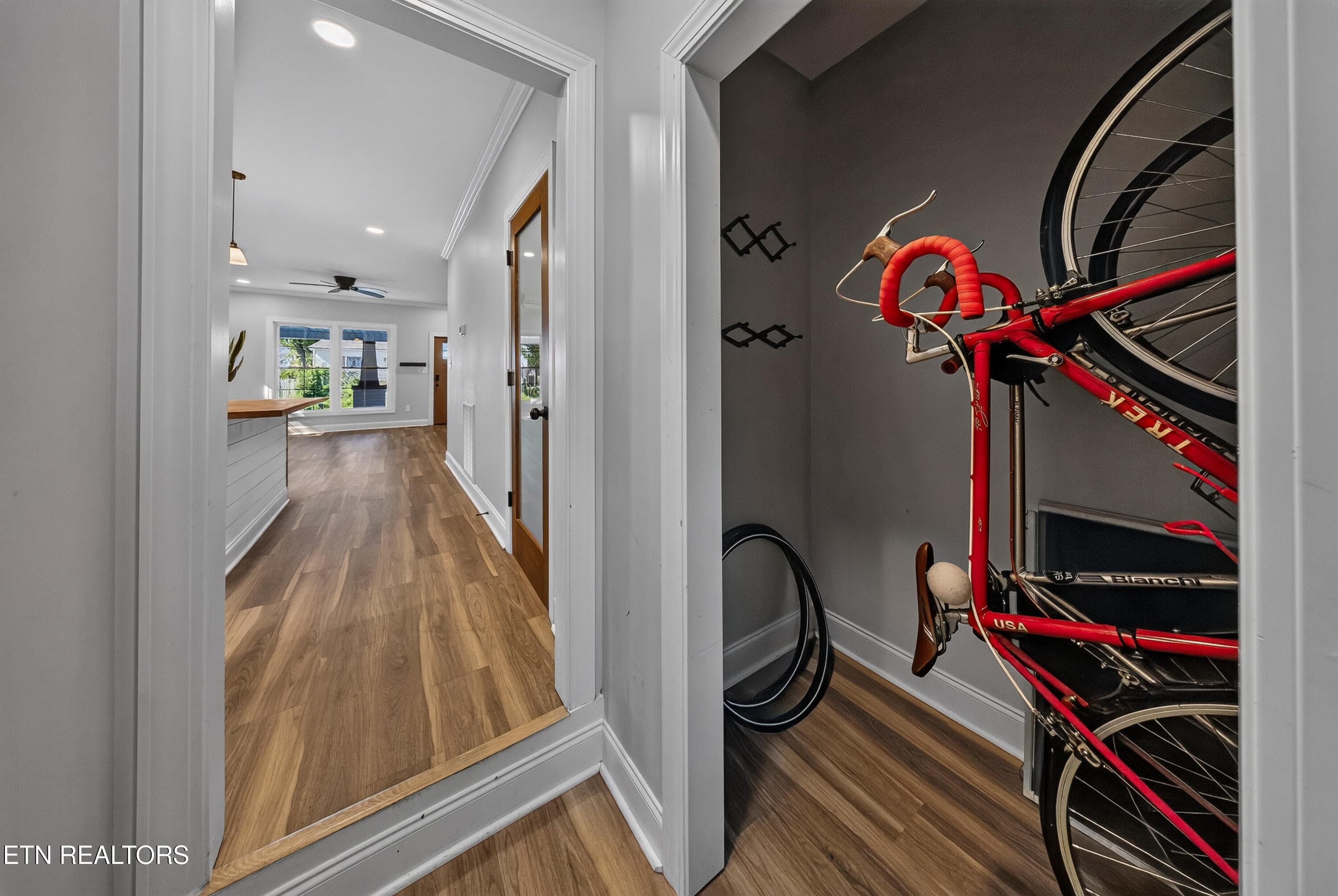 Mudroom - 1613 Dunbar St, Knoxville, TN 37921