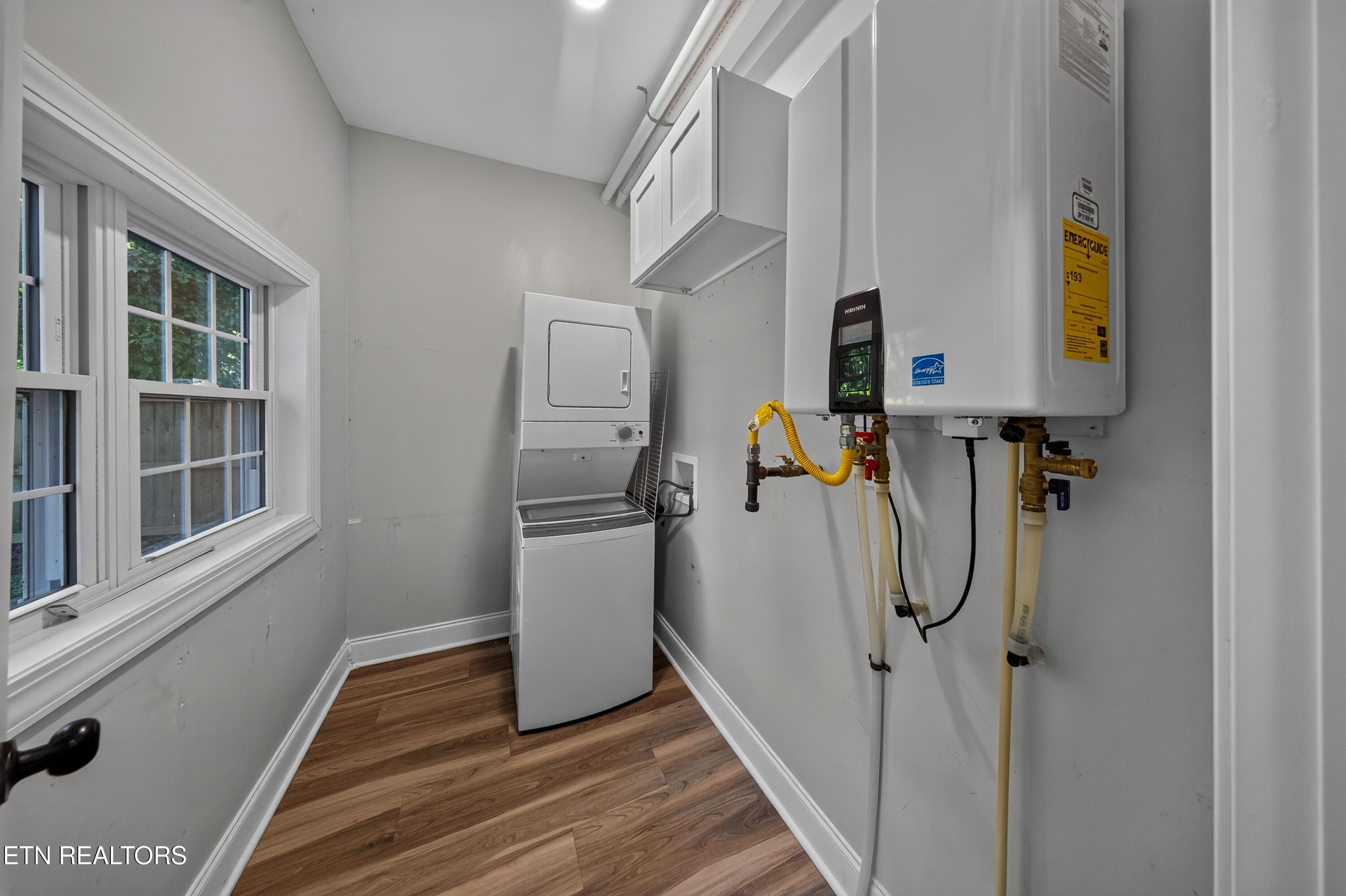Laundry Room - 1613 Dunbar St, Knoxville, TN 37921