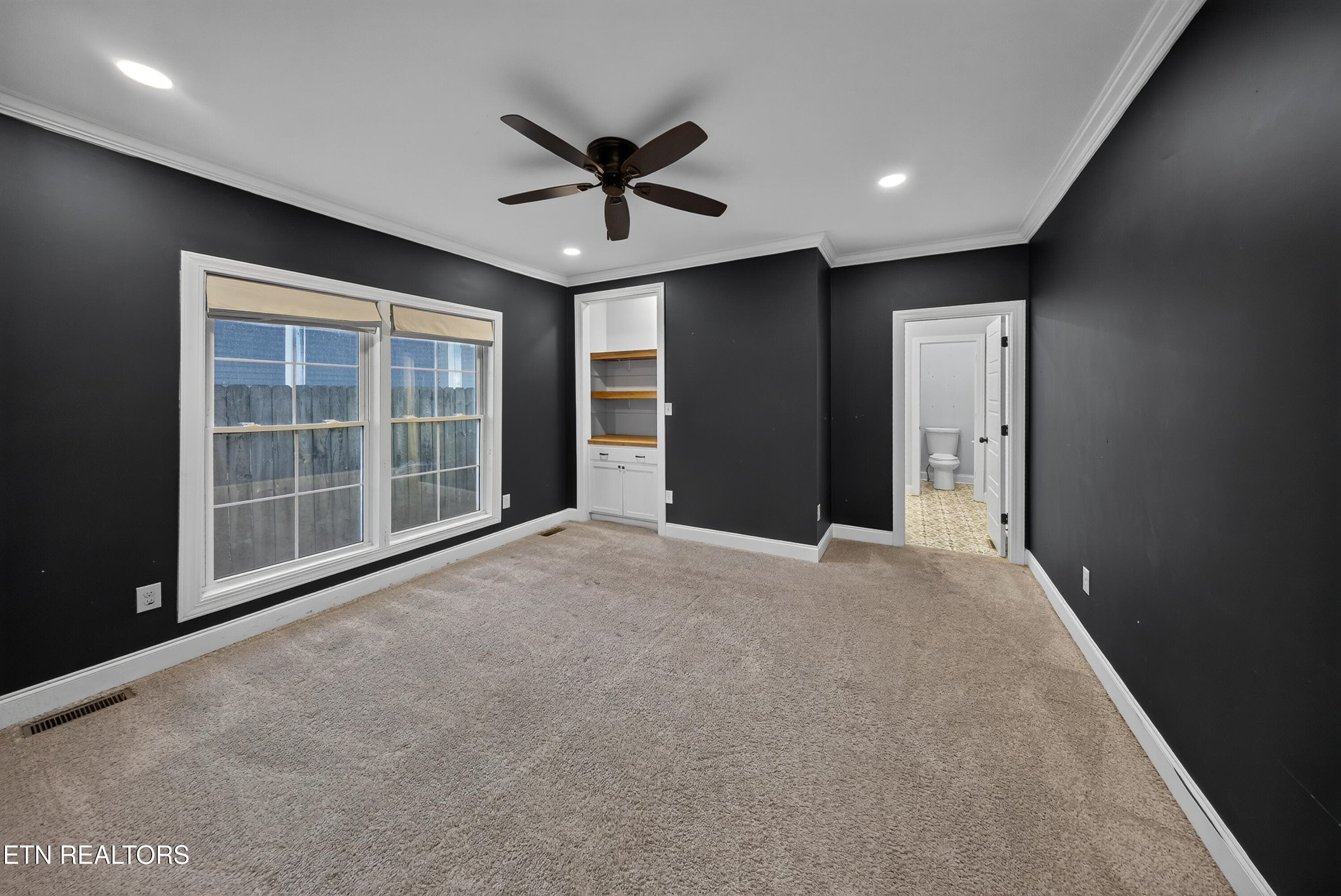 Primary Bedroom on the Main - 1613 Dunbar St, Knoxville, TN 37921