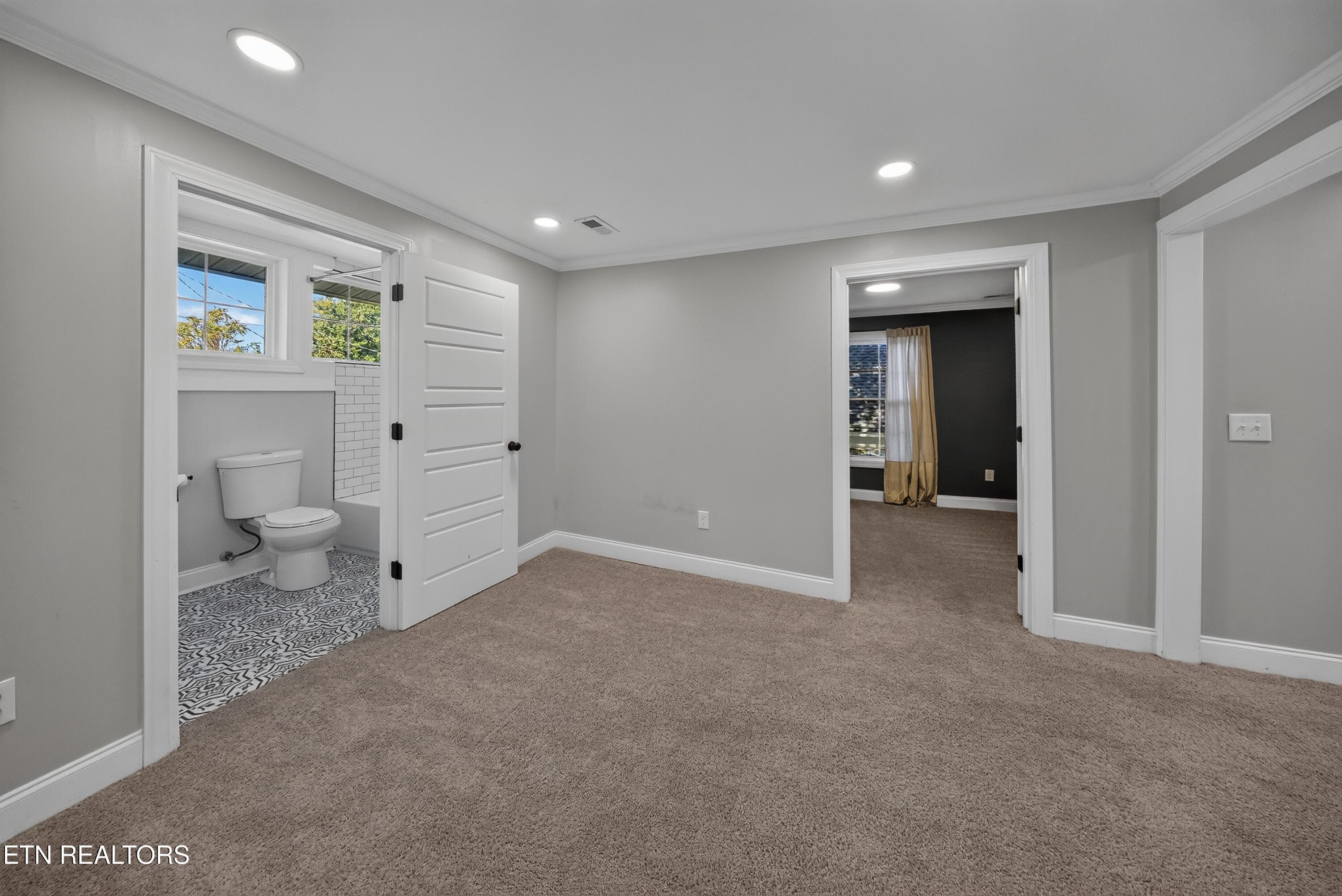 Between Bedroom 2 & 3 - 1613 Dunbar St, Knoxville, TN 37921