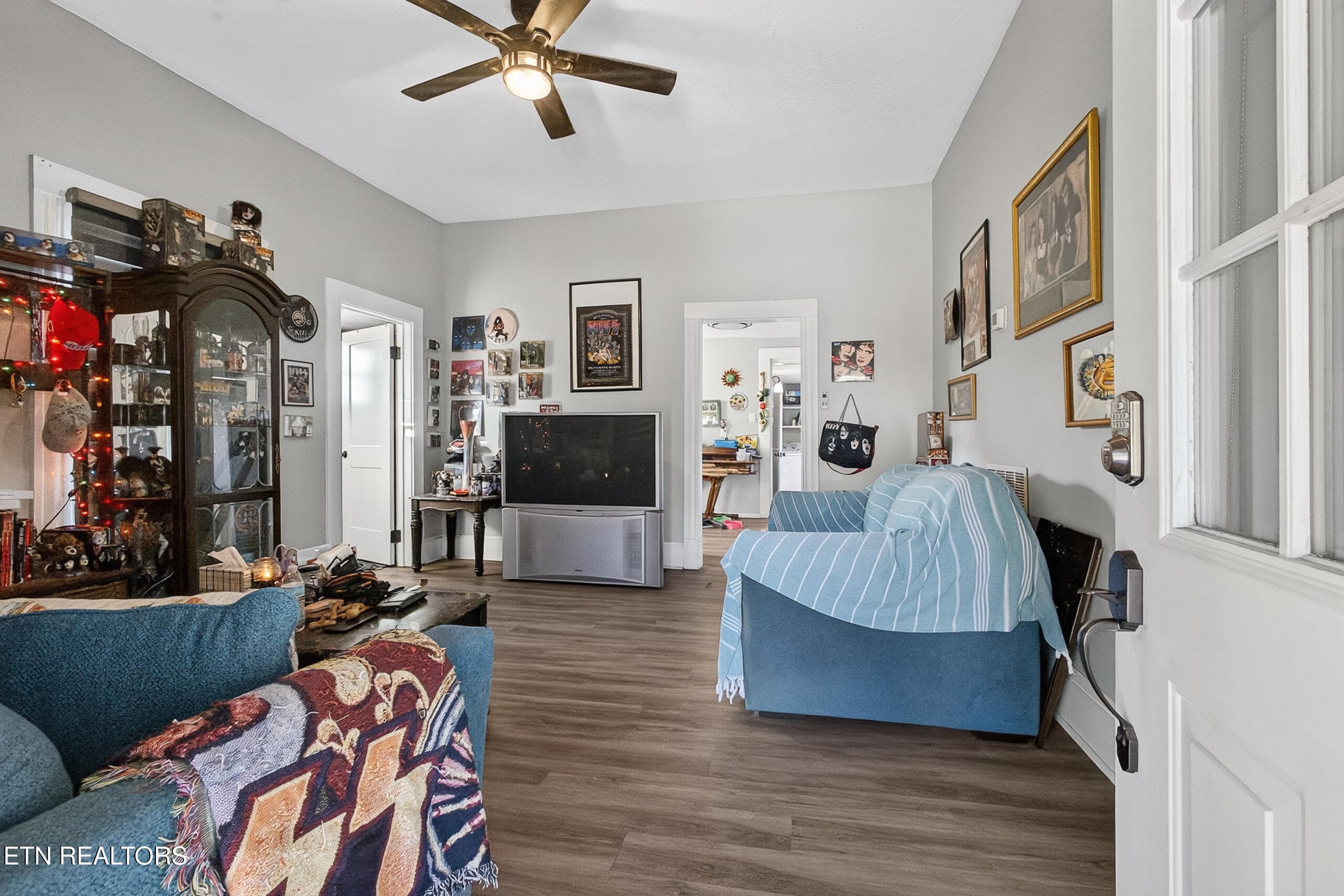 LB1A1329 - 929 Maryville Pike, Knoxville, TN 37920