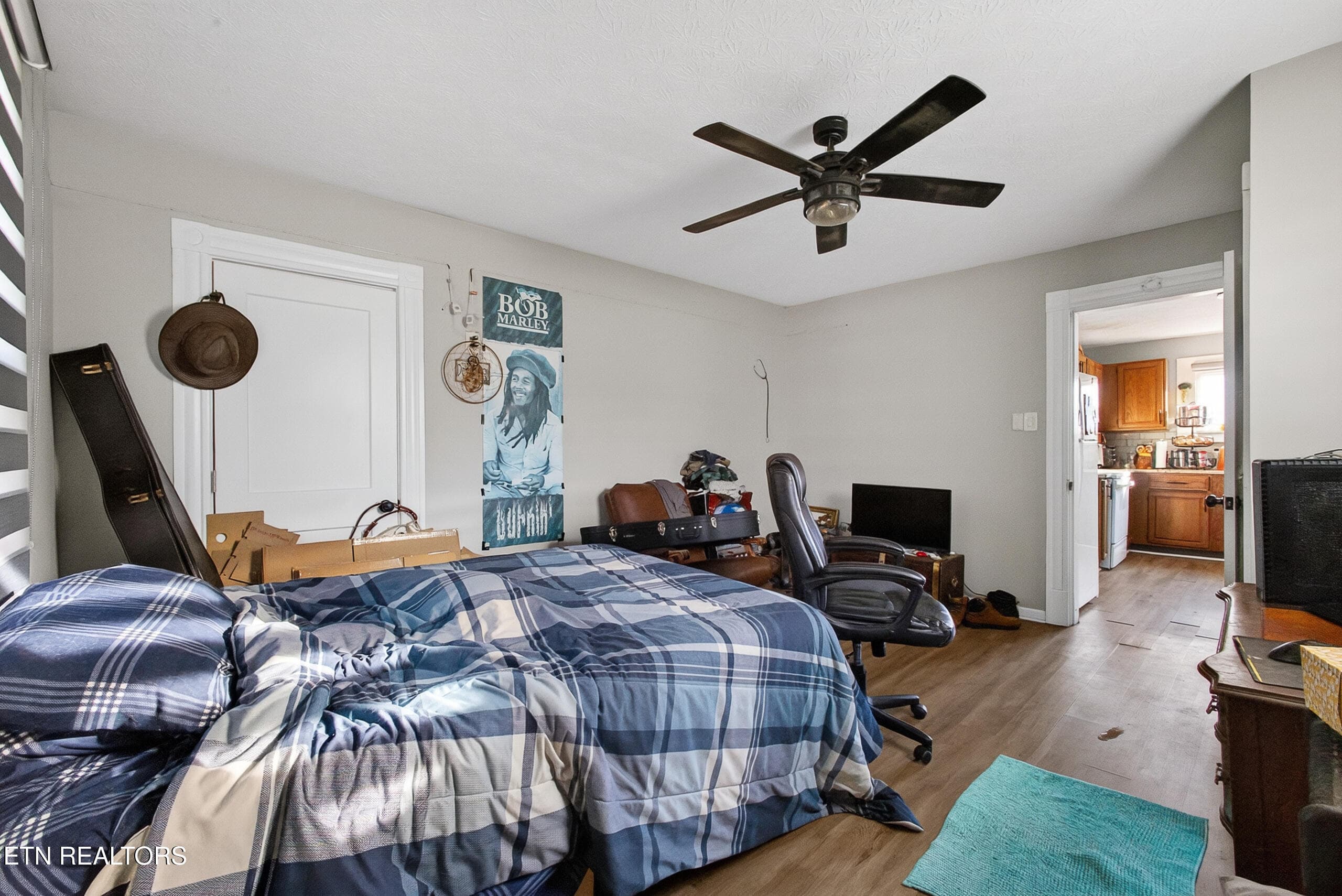 LB1A1354 - 929 Maryville Pike, Knoxville, TN 37920