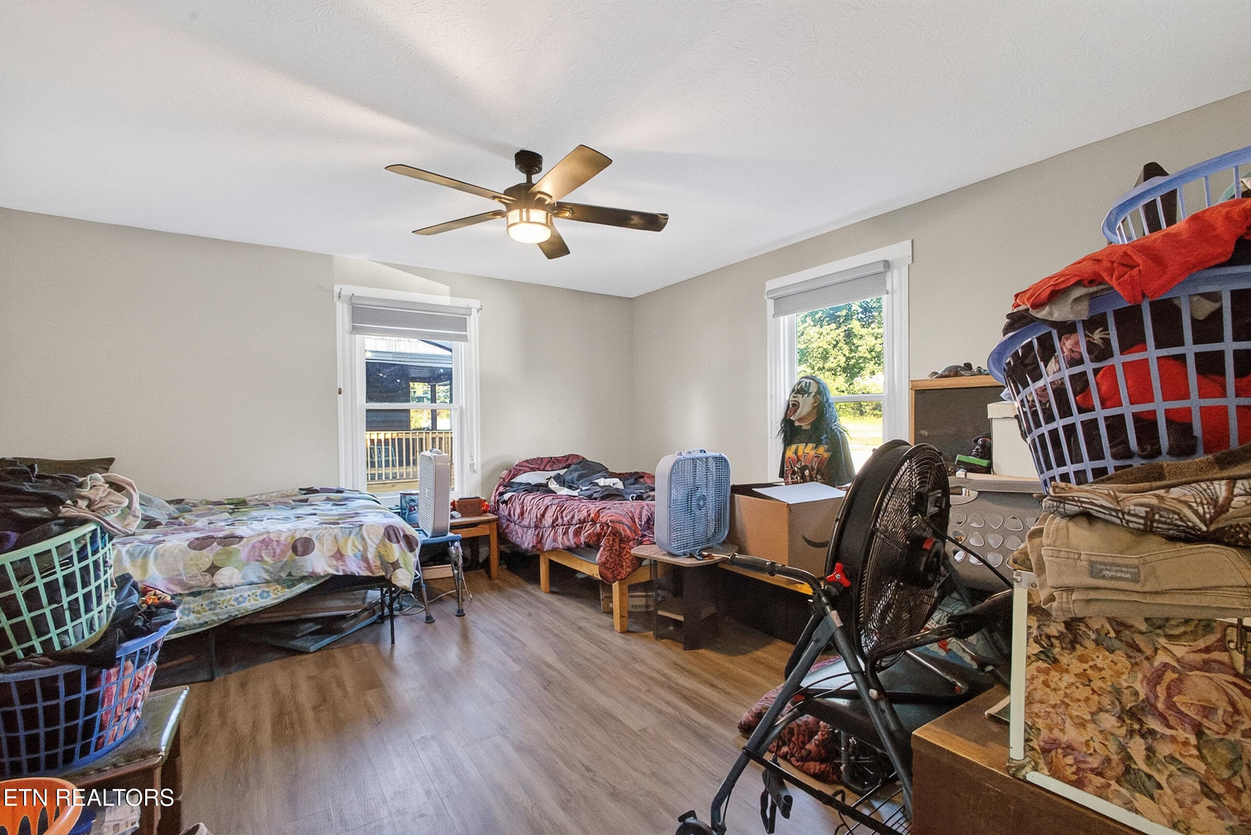 LB1A1357 - 929 Maryville Pike, Knoxville, TN 37920