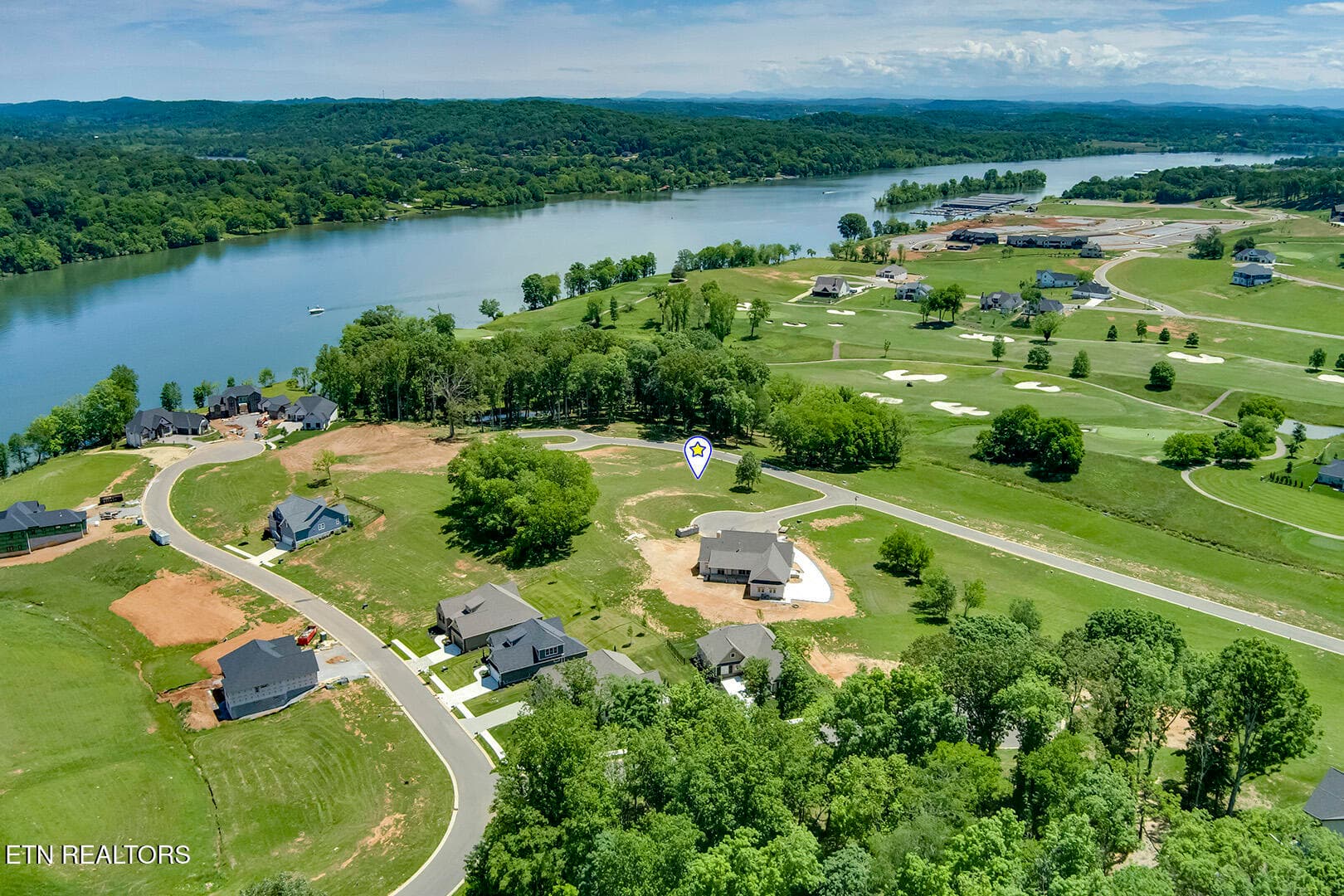 3235 Chestnut Lane, Loudon, TN 37774