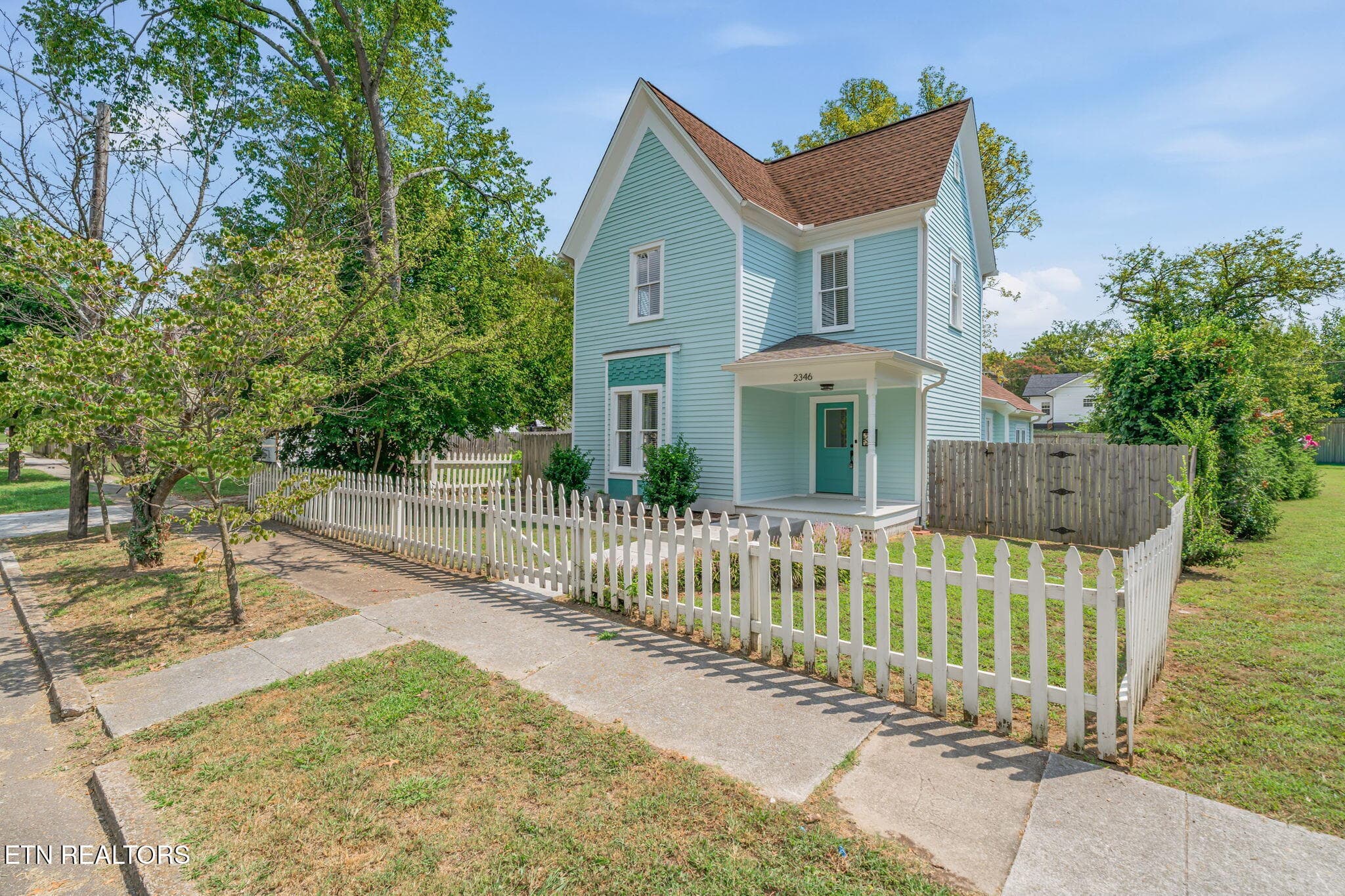 9-web-or-mls-2346 Woodbine Ave-15 - 2346 Woodbine Ave, Knoxville, TN 37917, Knoxville