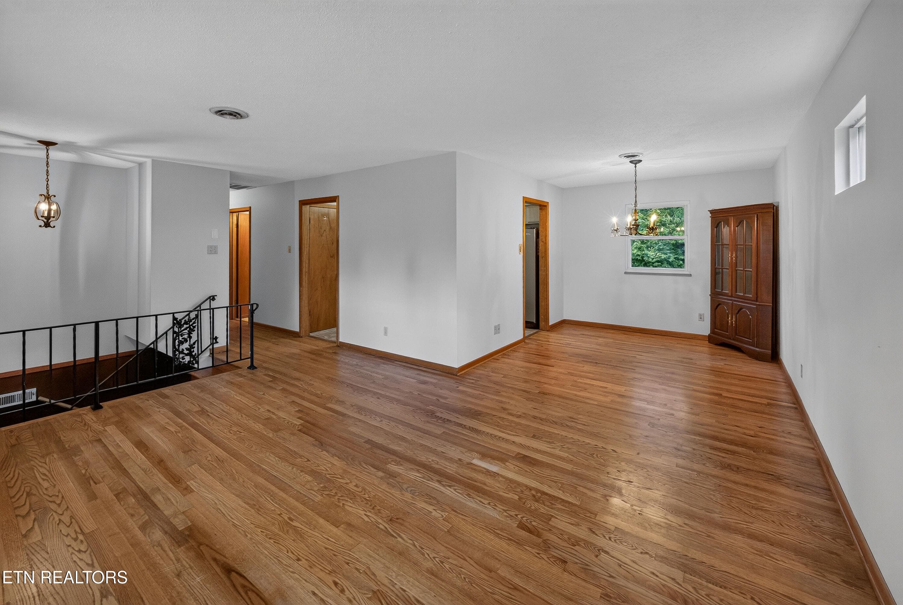 L40A9800 - 1213 April Drive, Knoxville, TN 37919, Knoxville
