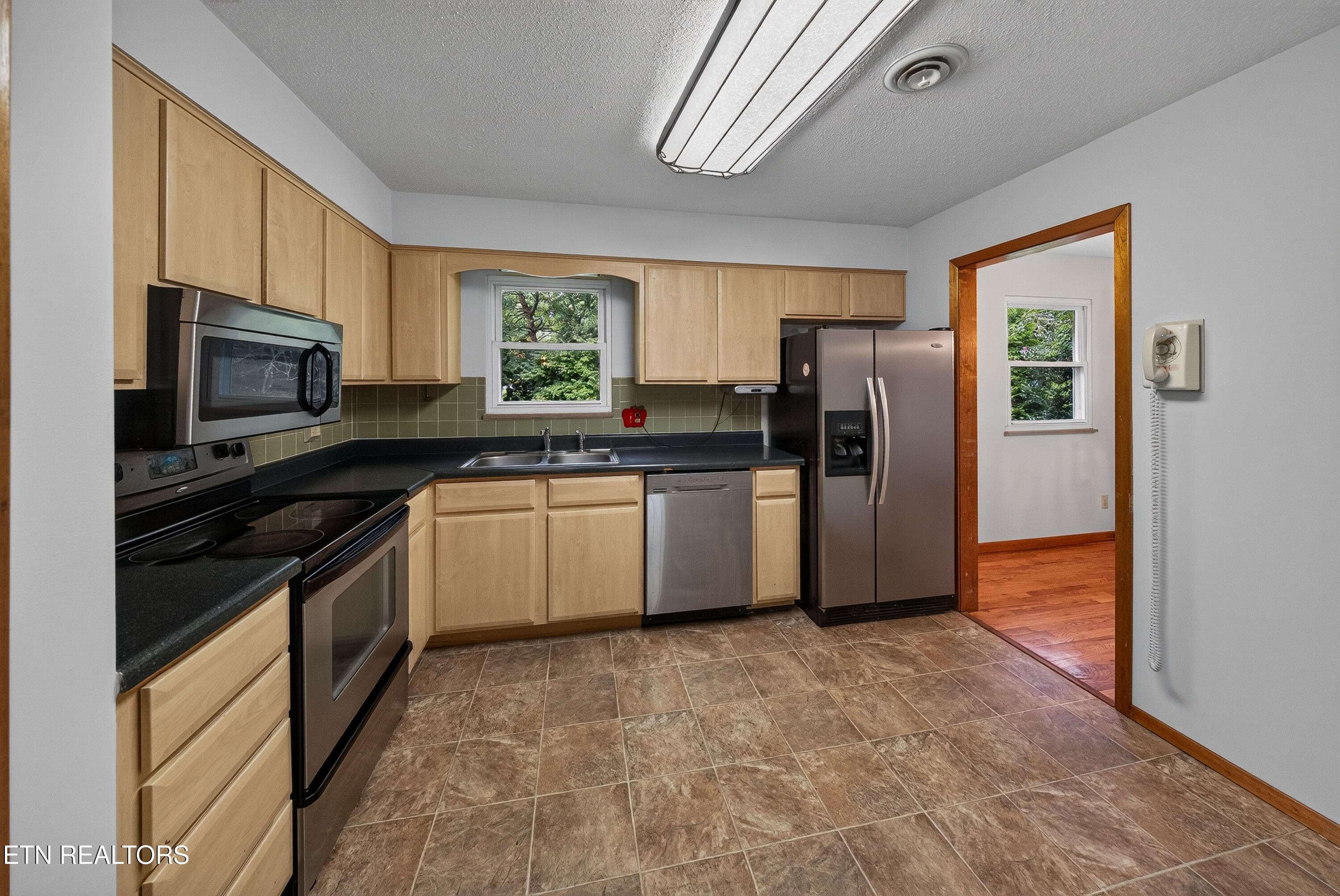 L40A9815 - 1213 April Drive, Knoxville, TN 37919, Knoxville