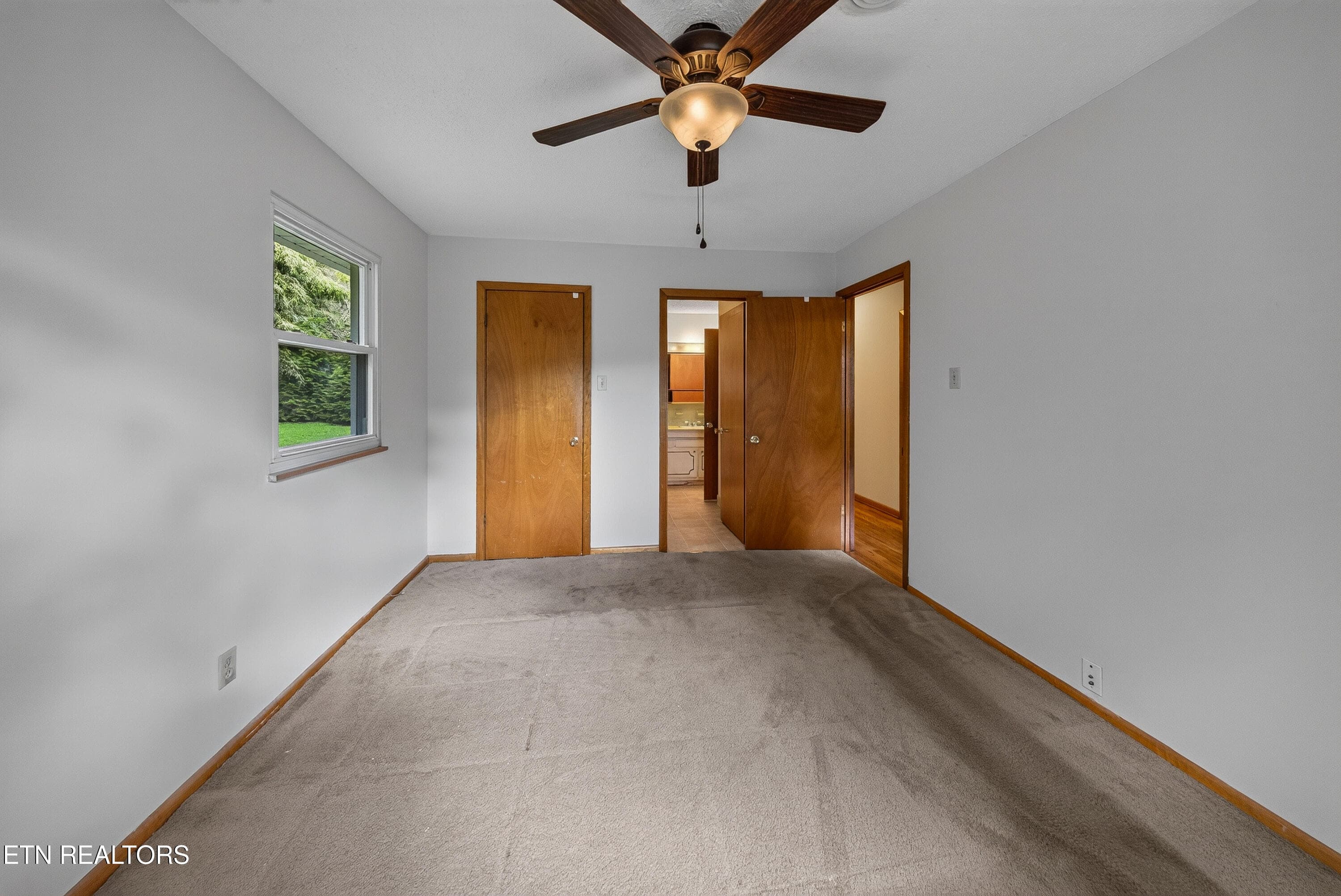 L40A9836 - 1213 April Drive, Knoxville, TN 37919, Knoxville
