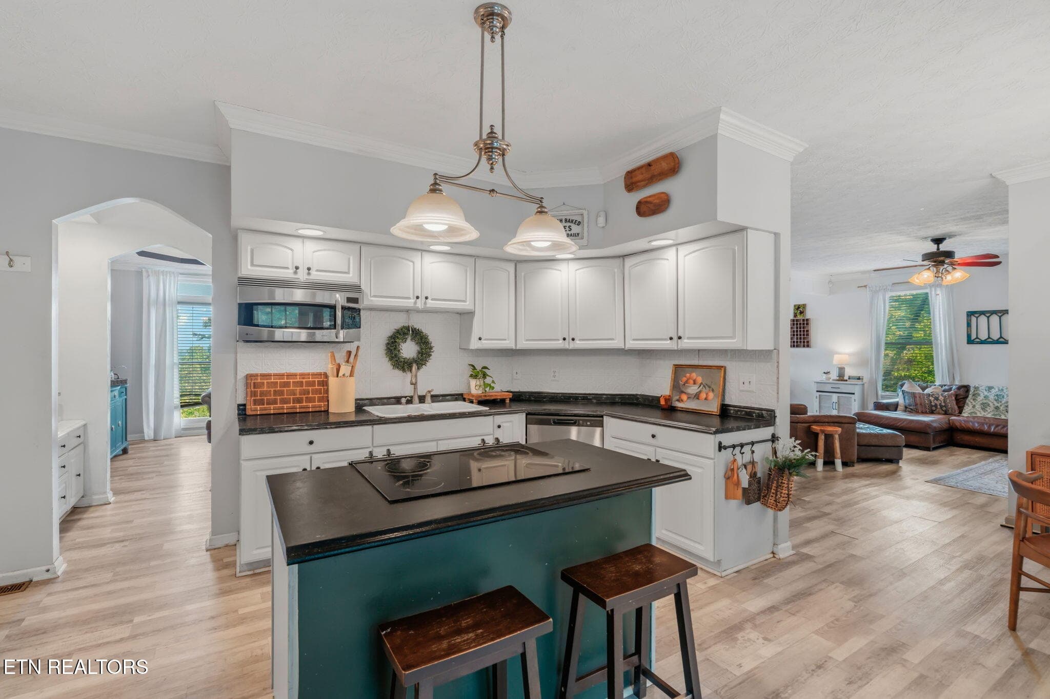 21-web-or-mls-5305 Beverly Oaks Drive-31 - 5305 Beverly Oaks Drive, Knoxville, TN 37918, Knoxville