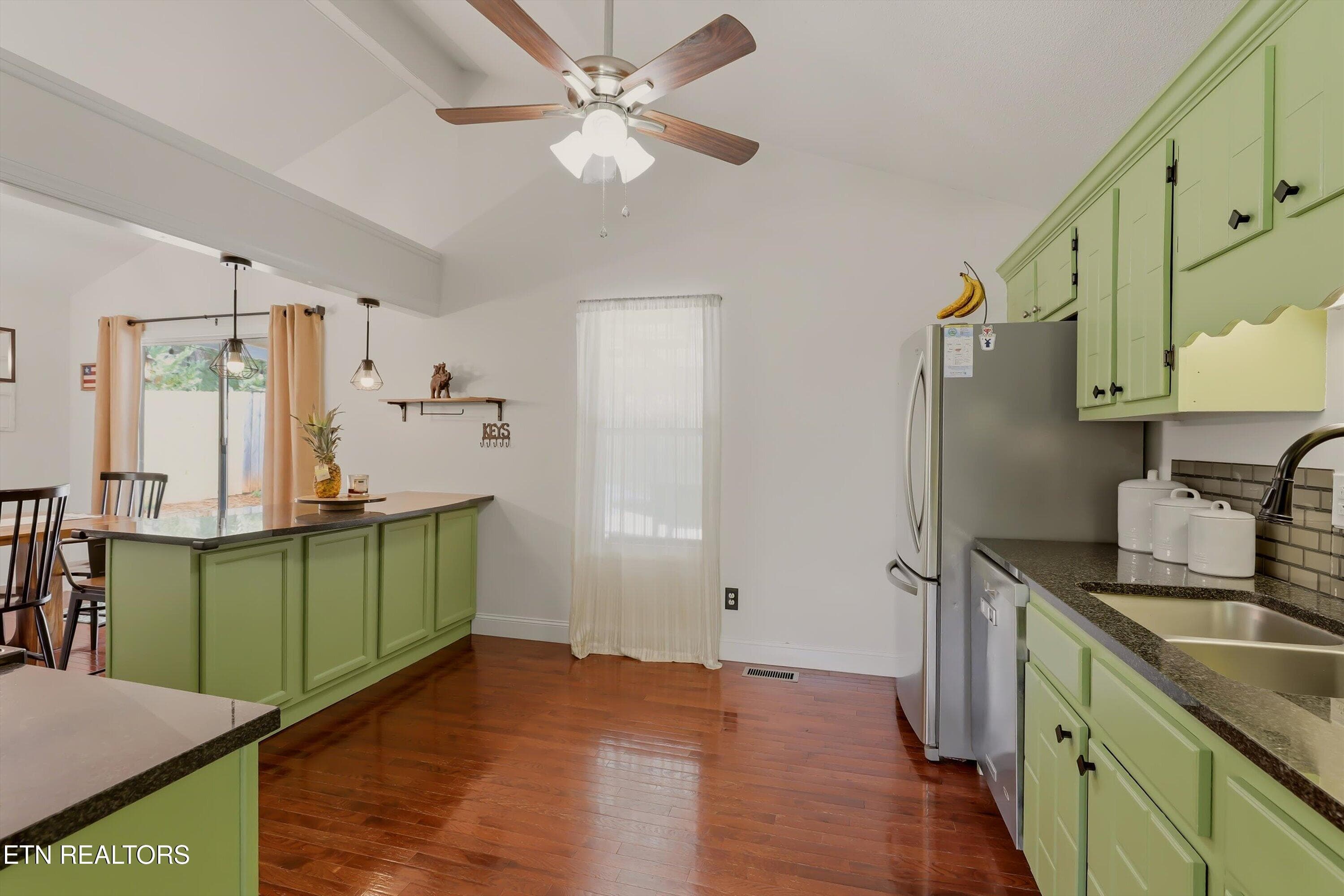 11-FINAL-11 - 1725 Grenada Blvd, Knoxville, TN 37922, Knoxville