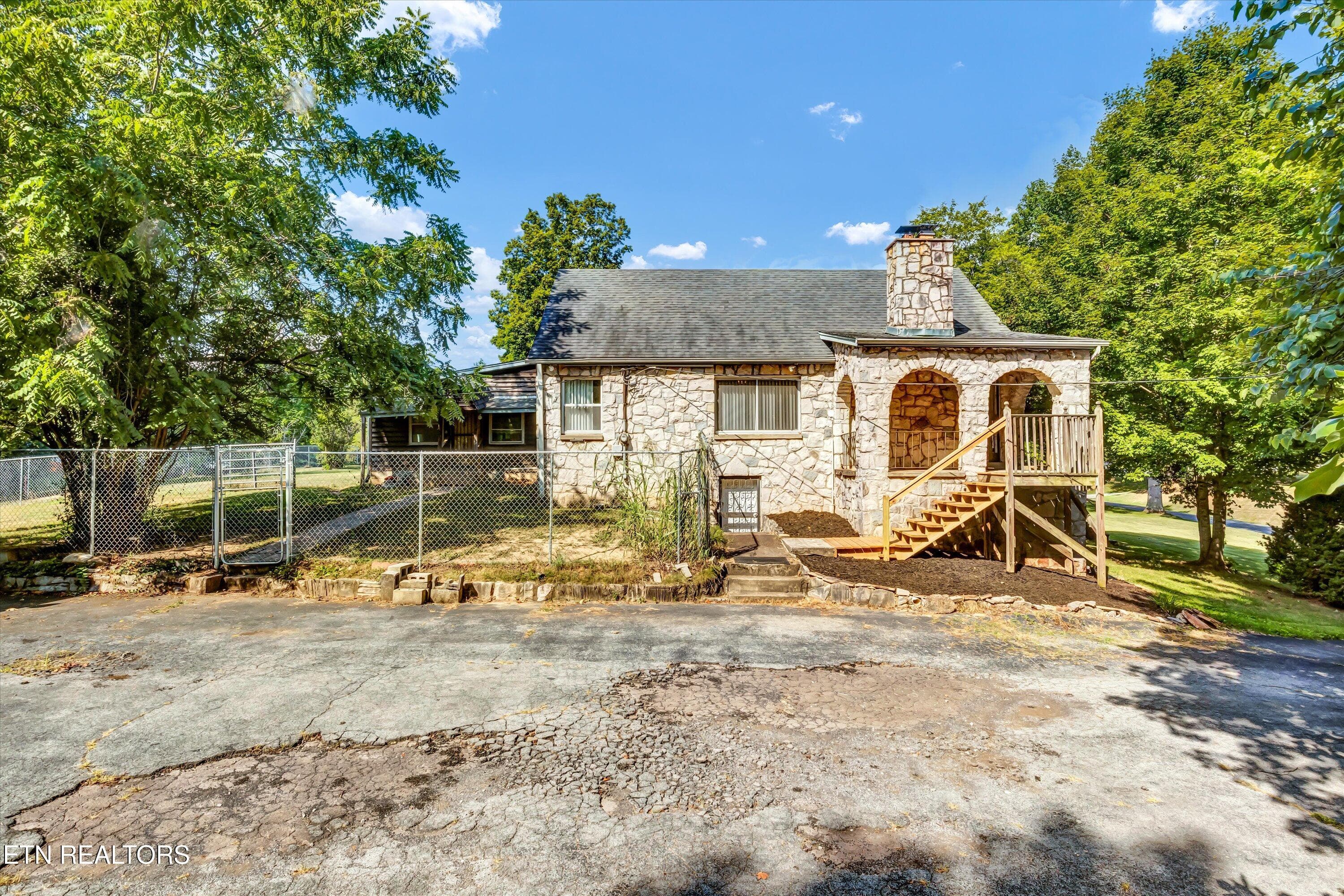 23-912 E Hendron Chapel Rd-23 - 912 E Hendron Chapel Rd, Knoxville, TN 37920, Knoxville