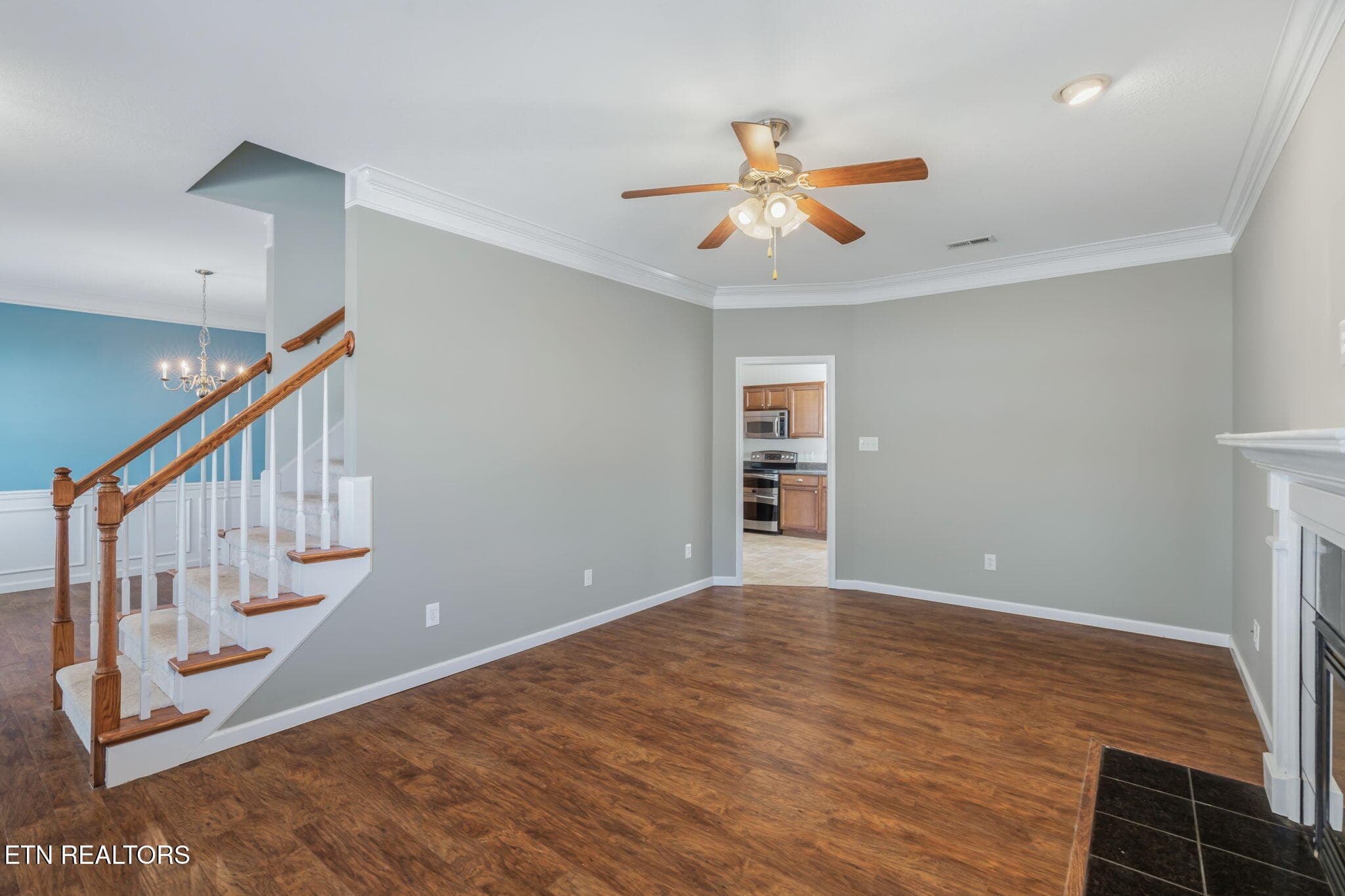 12-web-or-mls-5914 Gray Gables-9 - 5914 Gray Gables Drive, Knoxville, TN 37931