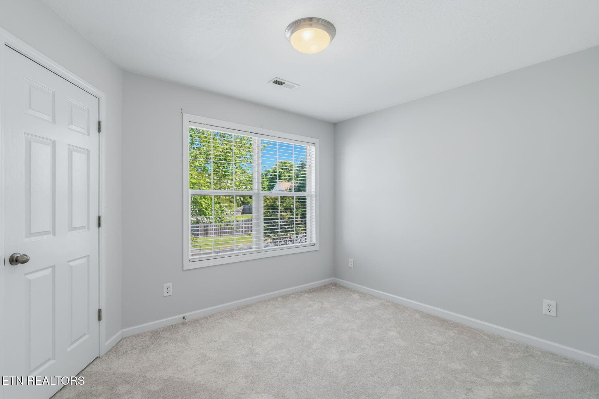 33-web-or-mls-5914 Gray Gables-30 - 5914 Gray Gables Drive, Knoxville, TN 37931