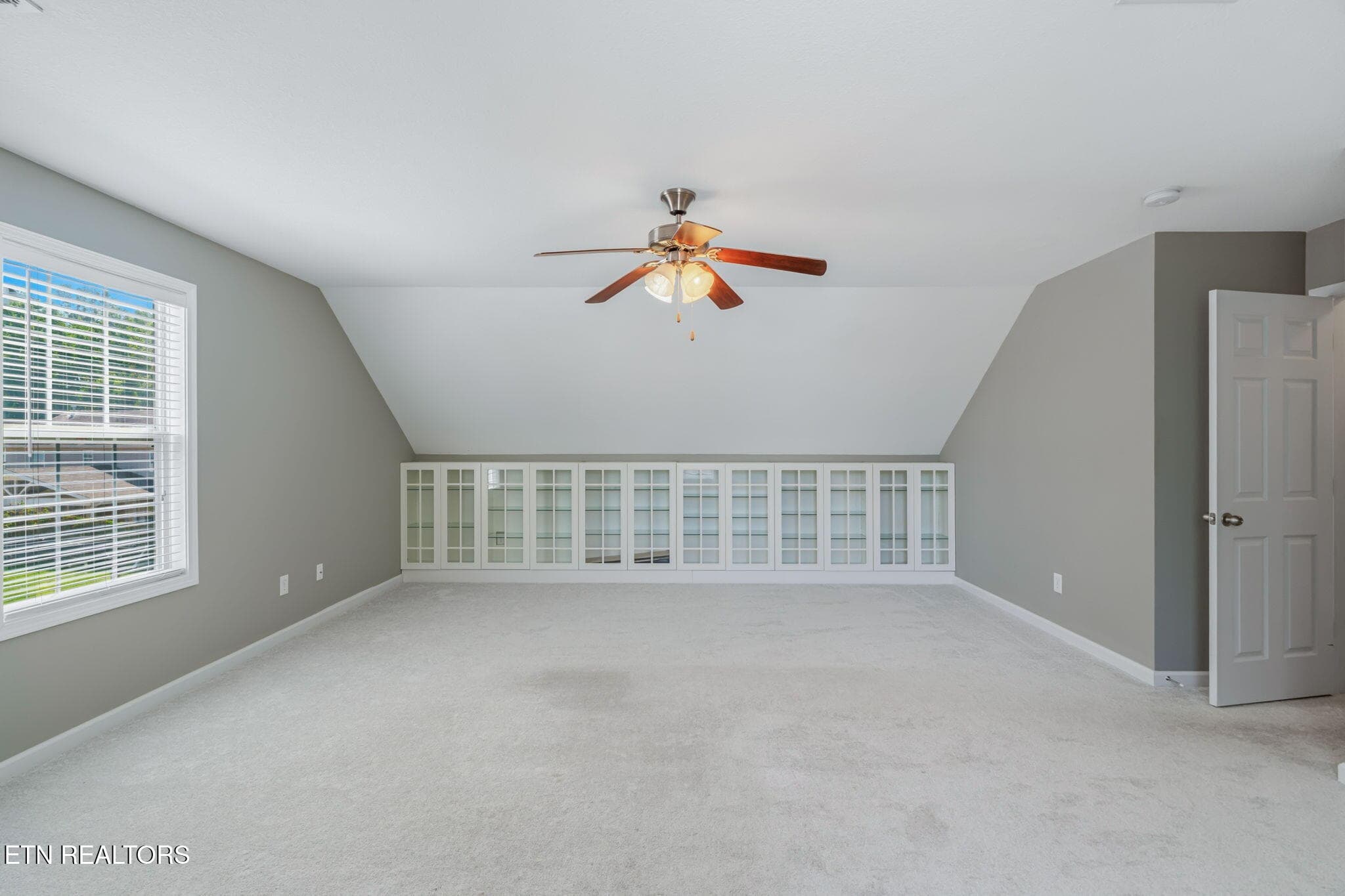 41-web-or-mls-5914 Gray Gables-38 - 5914 Gray Gables Drive, Knoxville, TN 37931