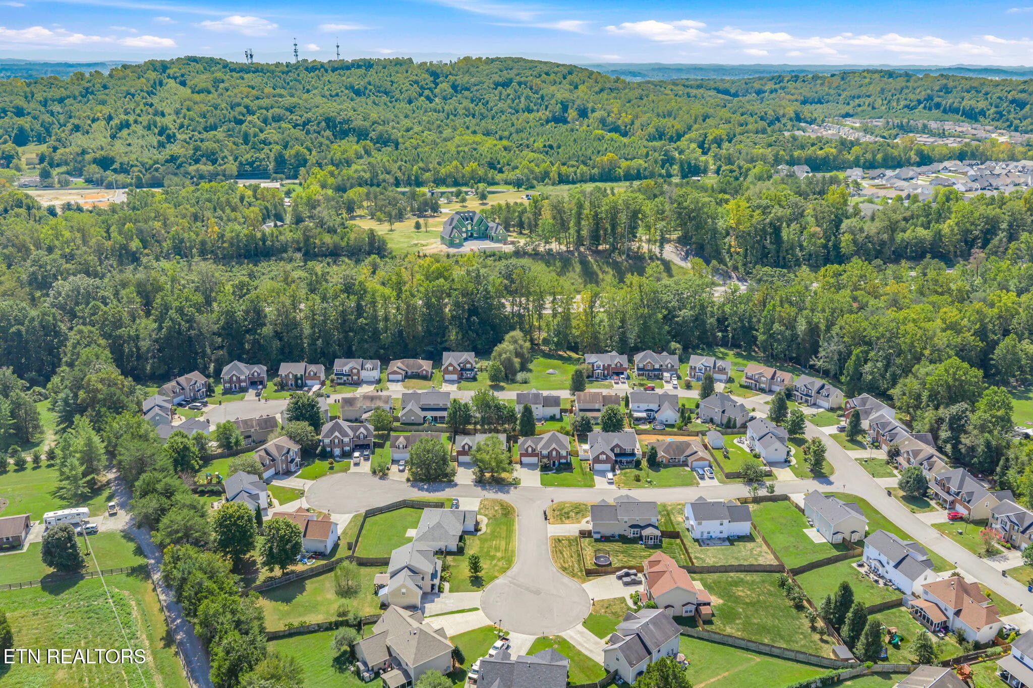 51-web-or-mls-5914 Gray Gables-4 - 5914 Gray Gables Drive, Knoxville, TN 37931