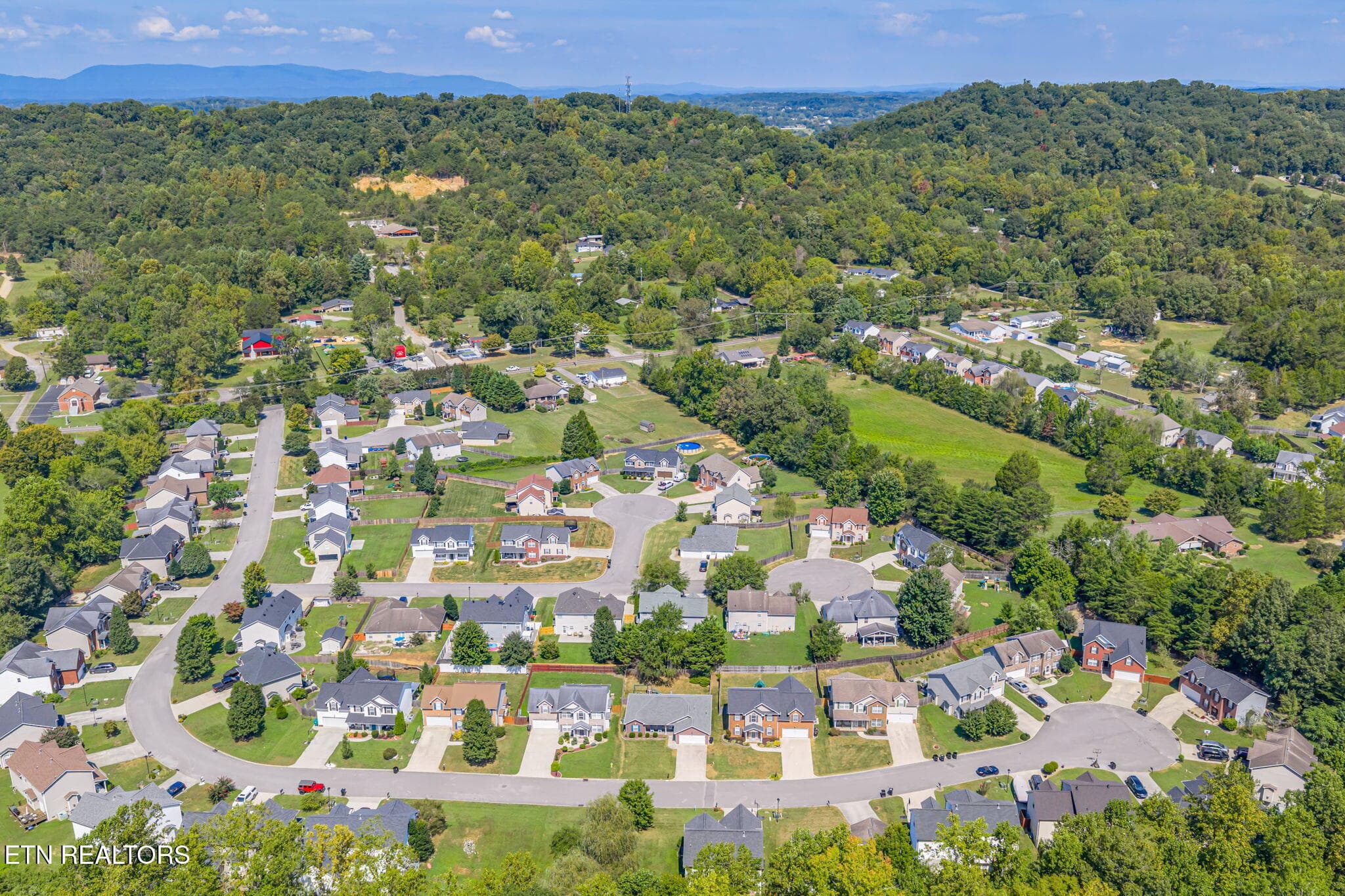 52-web-or-mls-5914 Gray Gables-5 - 5914 Gray Gables Drive, Knoxville, TN 37931