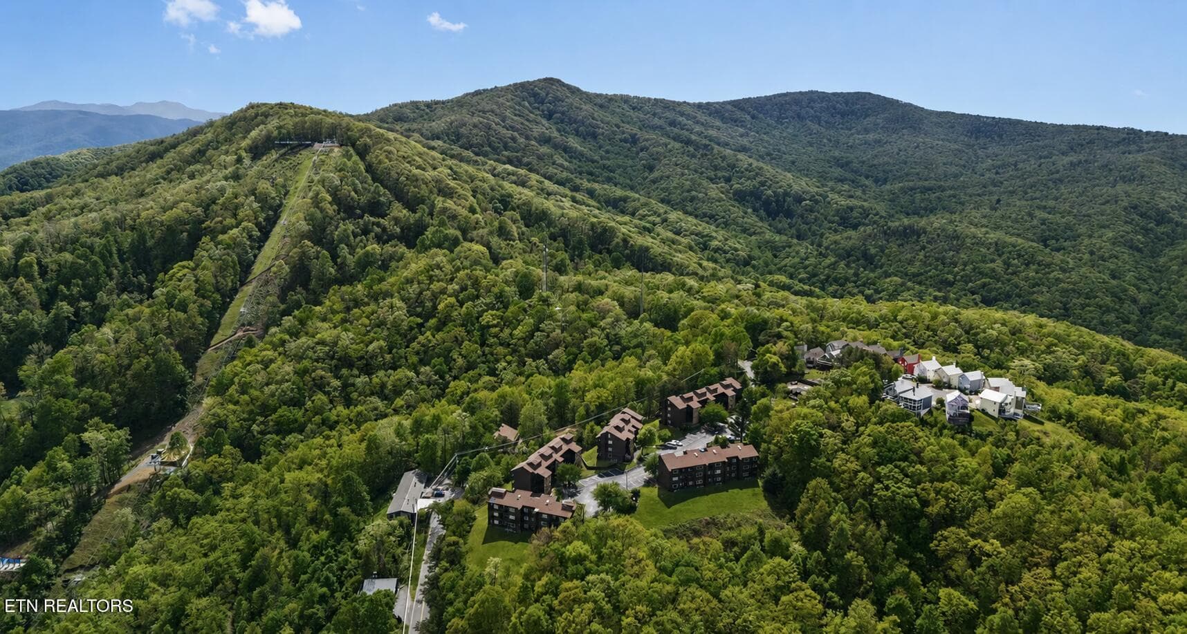 9a9d5e10-260a-438a-b33e-0fac680dfc8e - 1380 Ski View Drive APT 5202, Gatlinburg, TN 37738