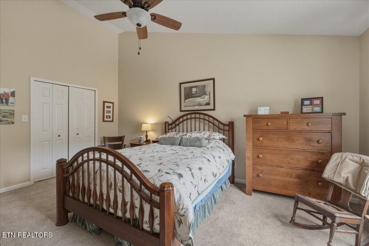Vaulted Primary Bedroom Suite - 2365 Conners Creek, Knoxville, TN 37932, Knoxville