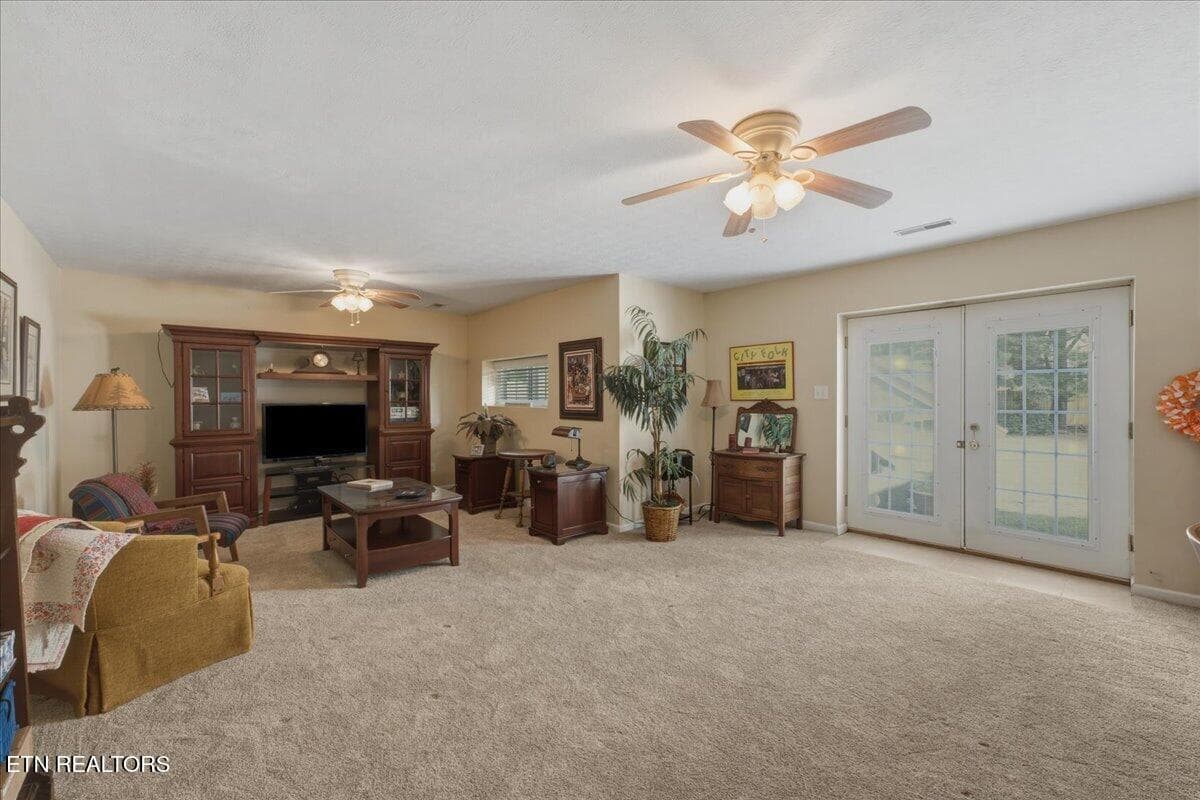 Basement Rec Room - 2365 Conners Creek, Knoxville, TN 37932, Knoxville