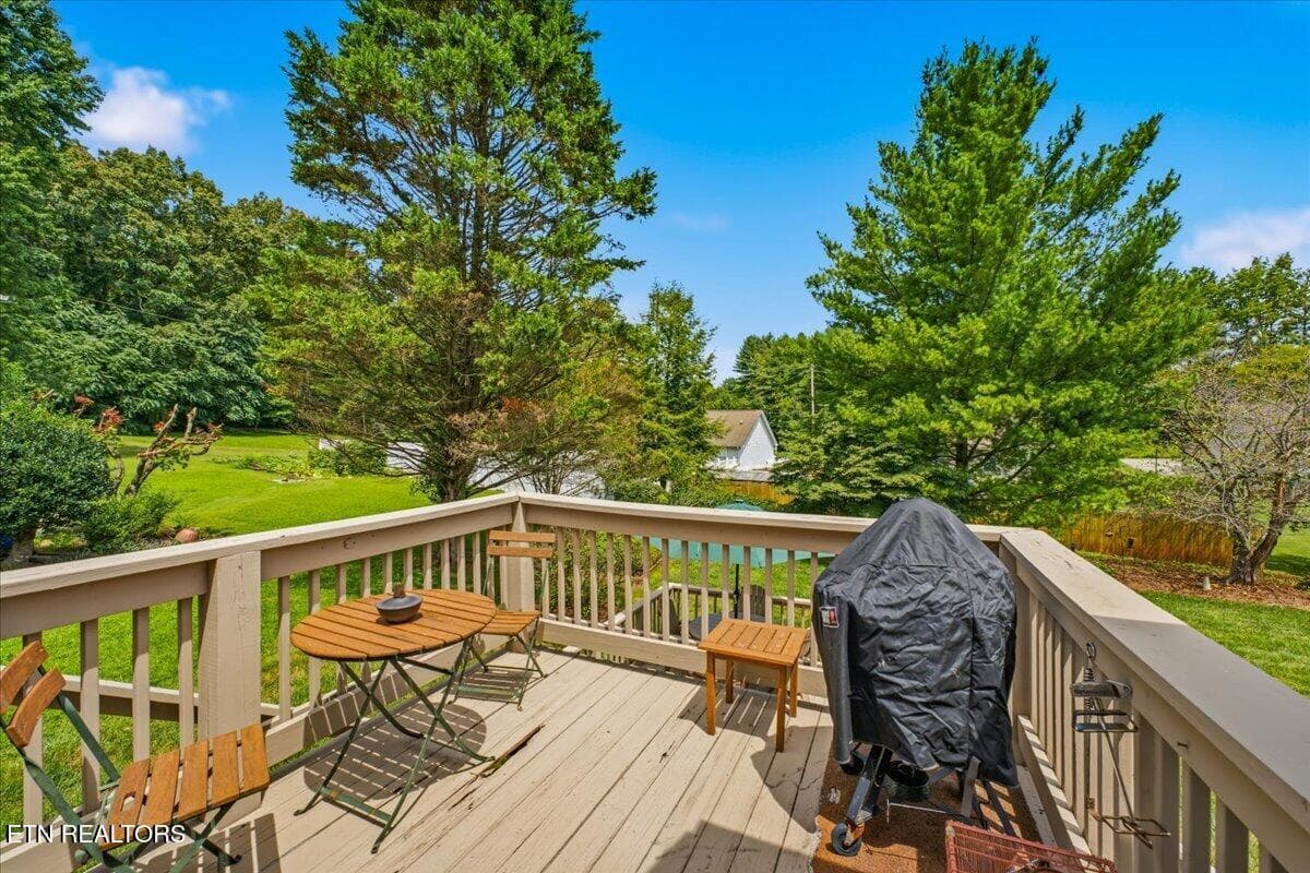 Deck - 2365 Conners Creek, Knoxville, TN 37932, Knoxville
