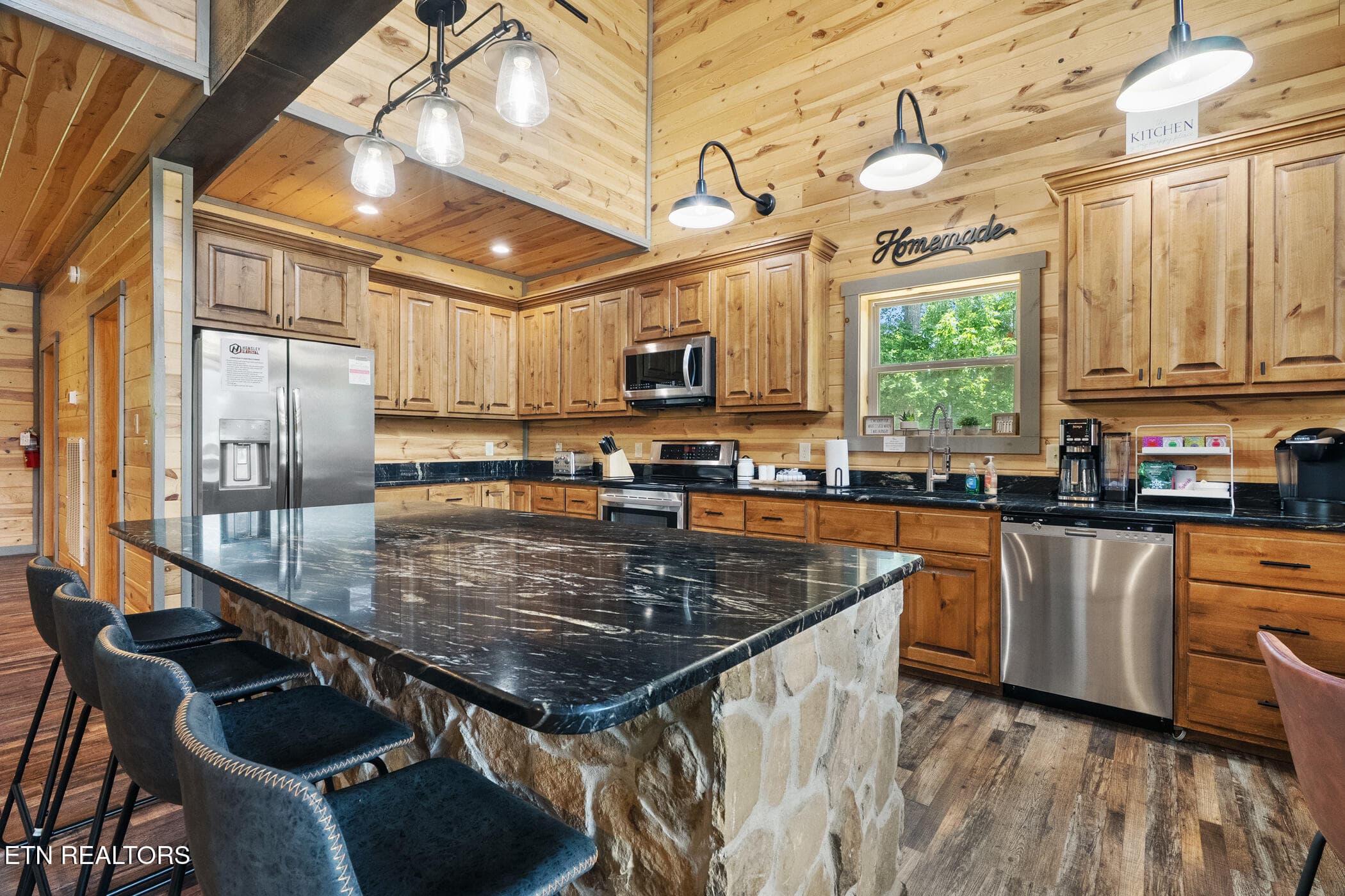 dsc05351 - 2612 Cloud View Drive, Sevierville, TN 37862, Sevierville