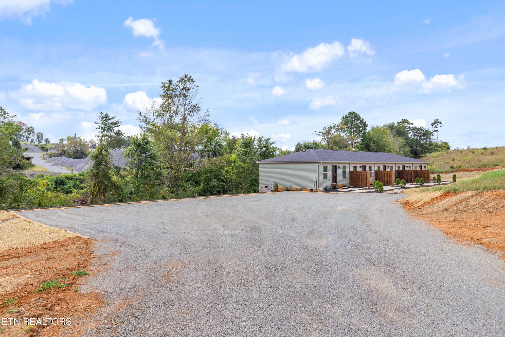 5 Plex County Garage Rd - Sevierville-1 - 120 County Garage Rd, Sevierville, TN 37876