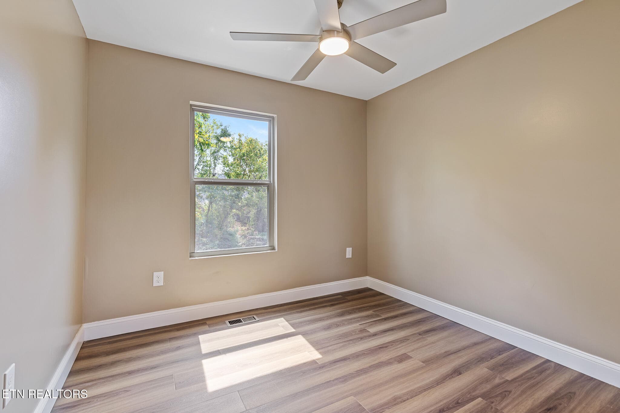 5 Plex County Garage Rd - Sevierville-25 - 120 County Garage Rd, Sevierville, TN 37876