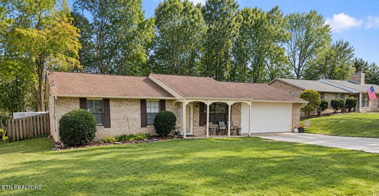 4942 Nehemiah Lane, Knoxville, TN 37938