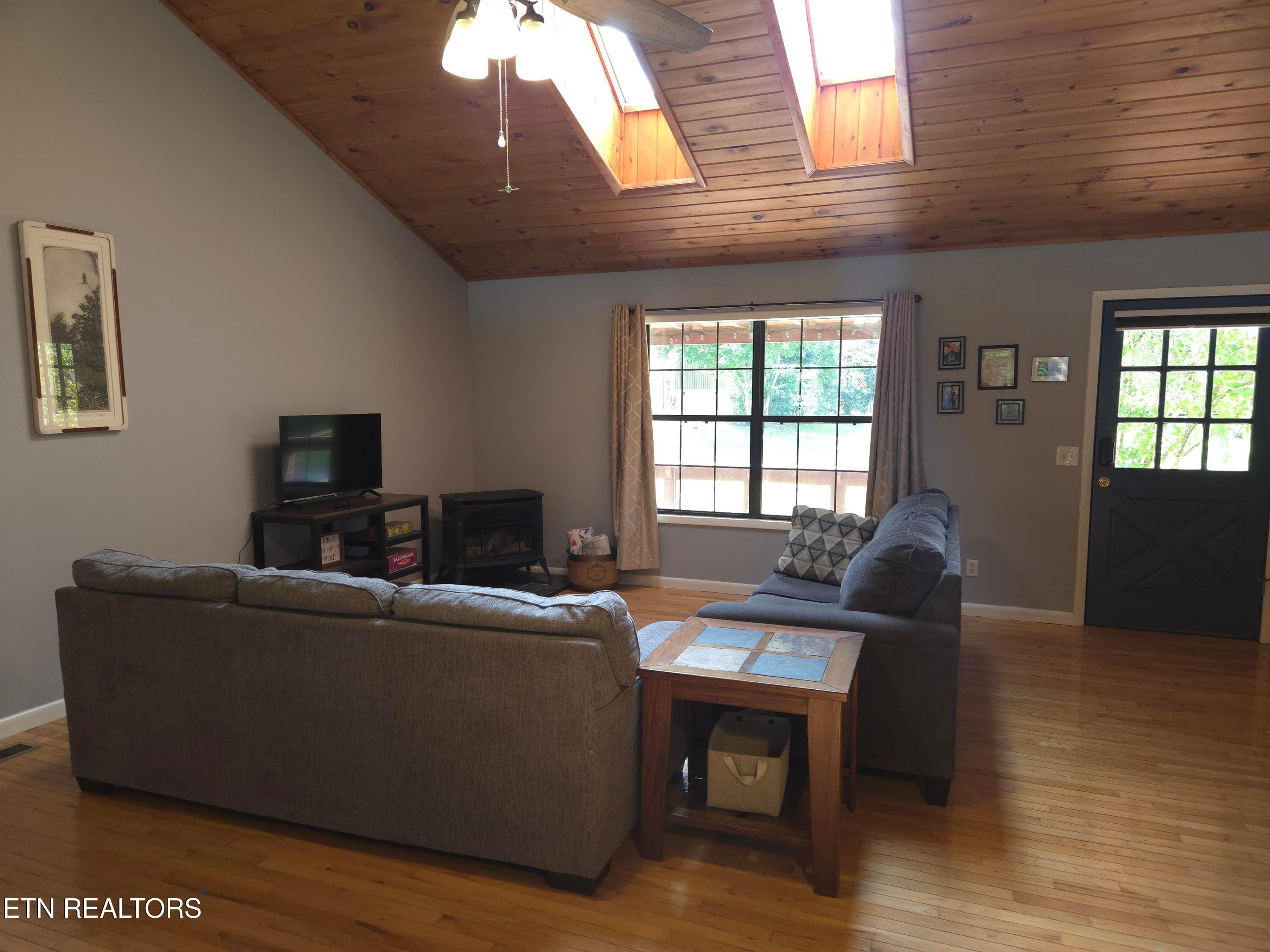 4116040967243463028 - 134 Laurel Tr, Cosby, TN 37722