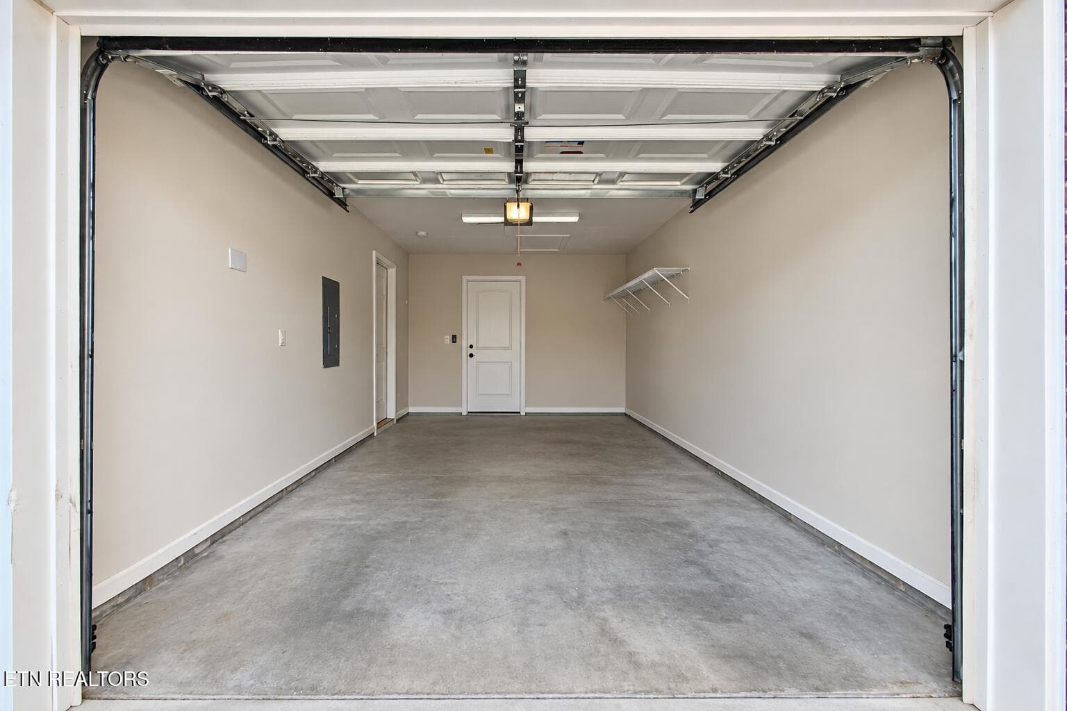 1 Car Garage - 3707 Sean Grove Way, Knoxville, TN 37921, Knoxville