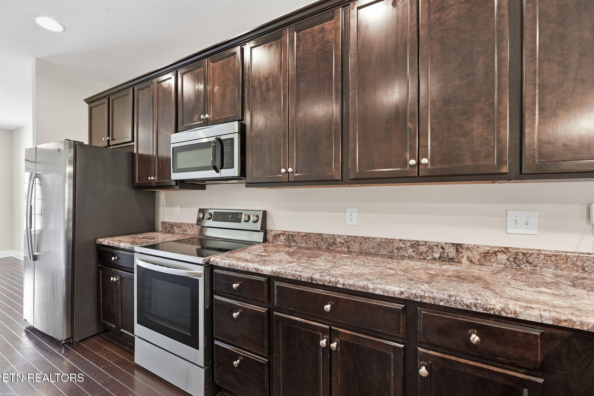 6-web-or-mls-SlntSprngs2723 (8) - 2723 Silent Springs Lane, Knoxville, TN 37931, Knoxville